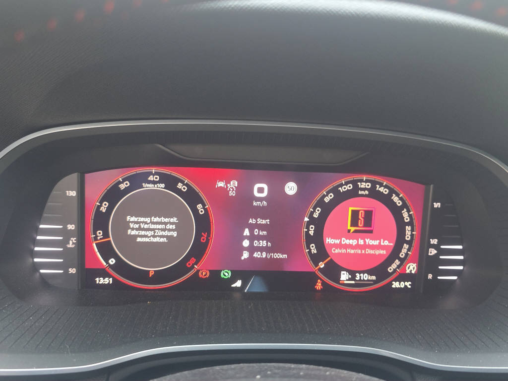 SKODA Octavia Combi 2.0 TSI RS DSG-image-15