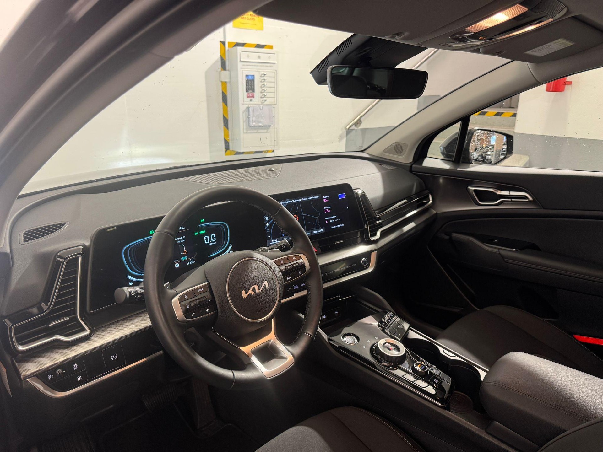 KIA Sportage 1.6 T-GDi PHEV Power Edition 4 x roues hiver alu complètes offert-showroom-element-3