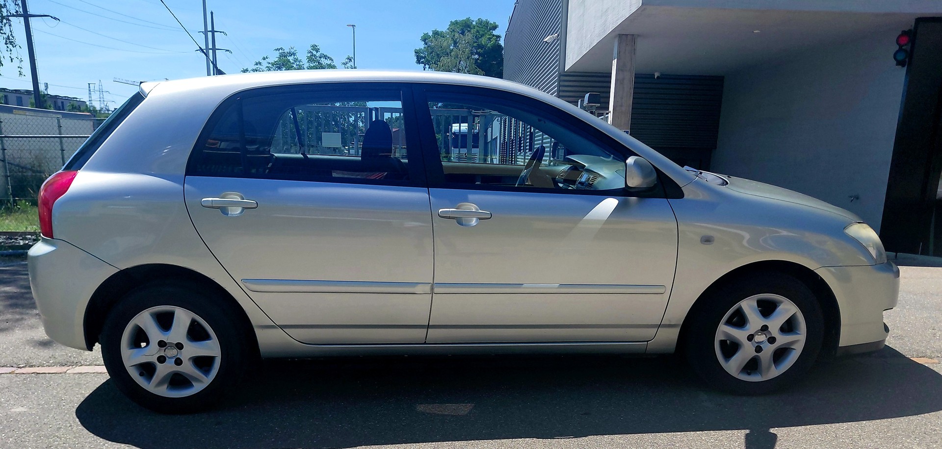 TOYOTA Corolla 1.6 Linea Sol Dynamic-image-3