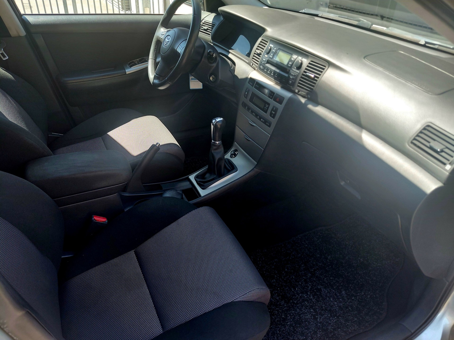 TOYOTA Corolla 1.6 Linea Sol Dynamic-image-9