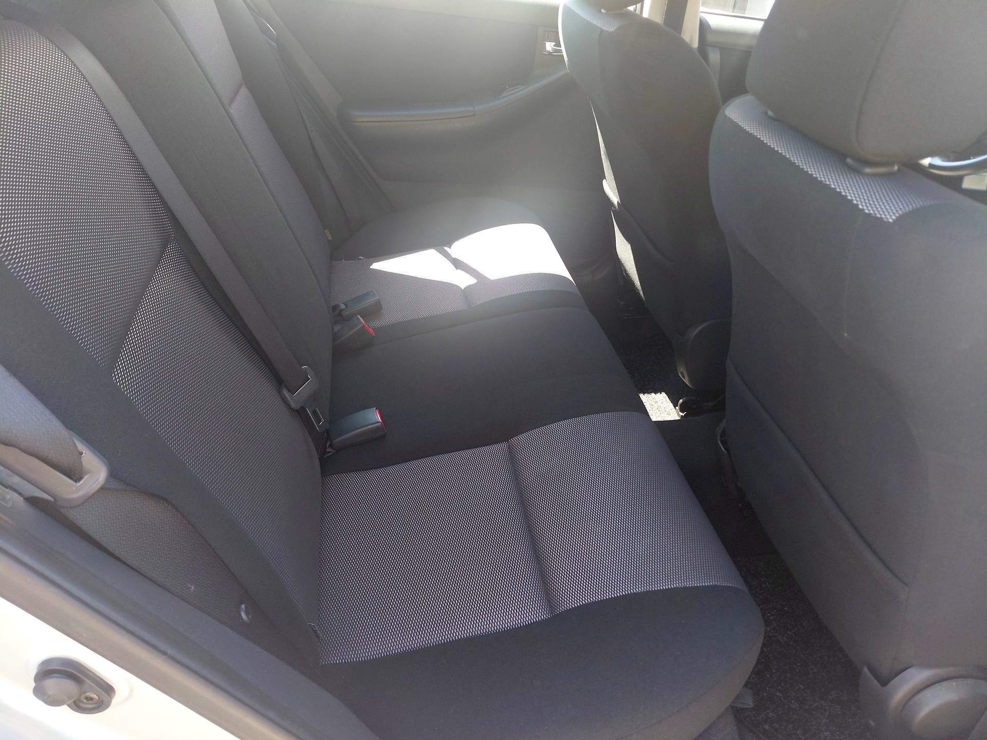 TOYOTA Corolla 1.6 Linea Sol Dynamic-image-10