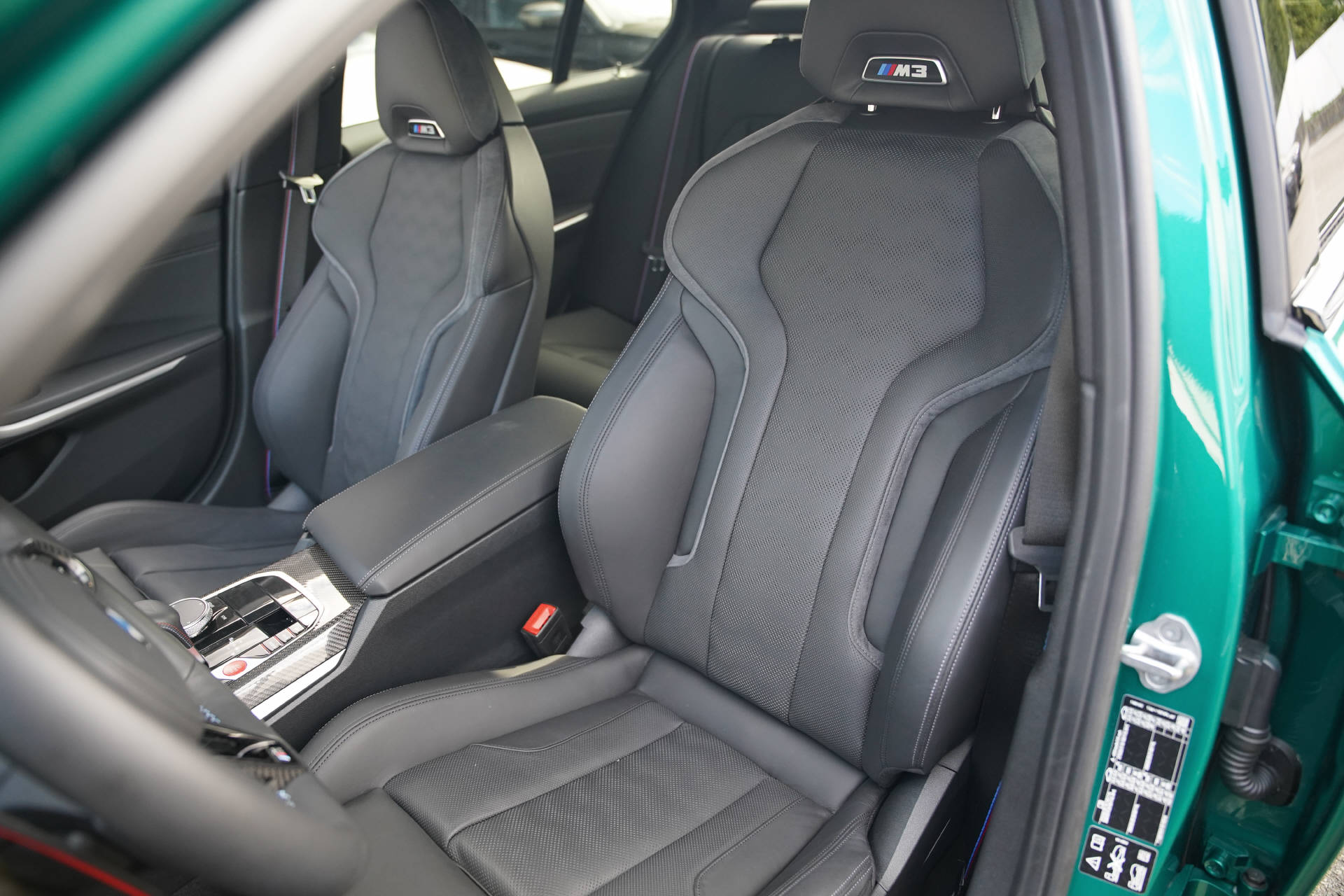 BMW M3 Competition M xDrive LCI-image-9