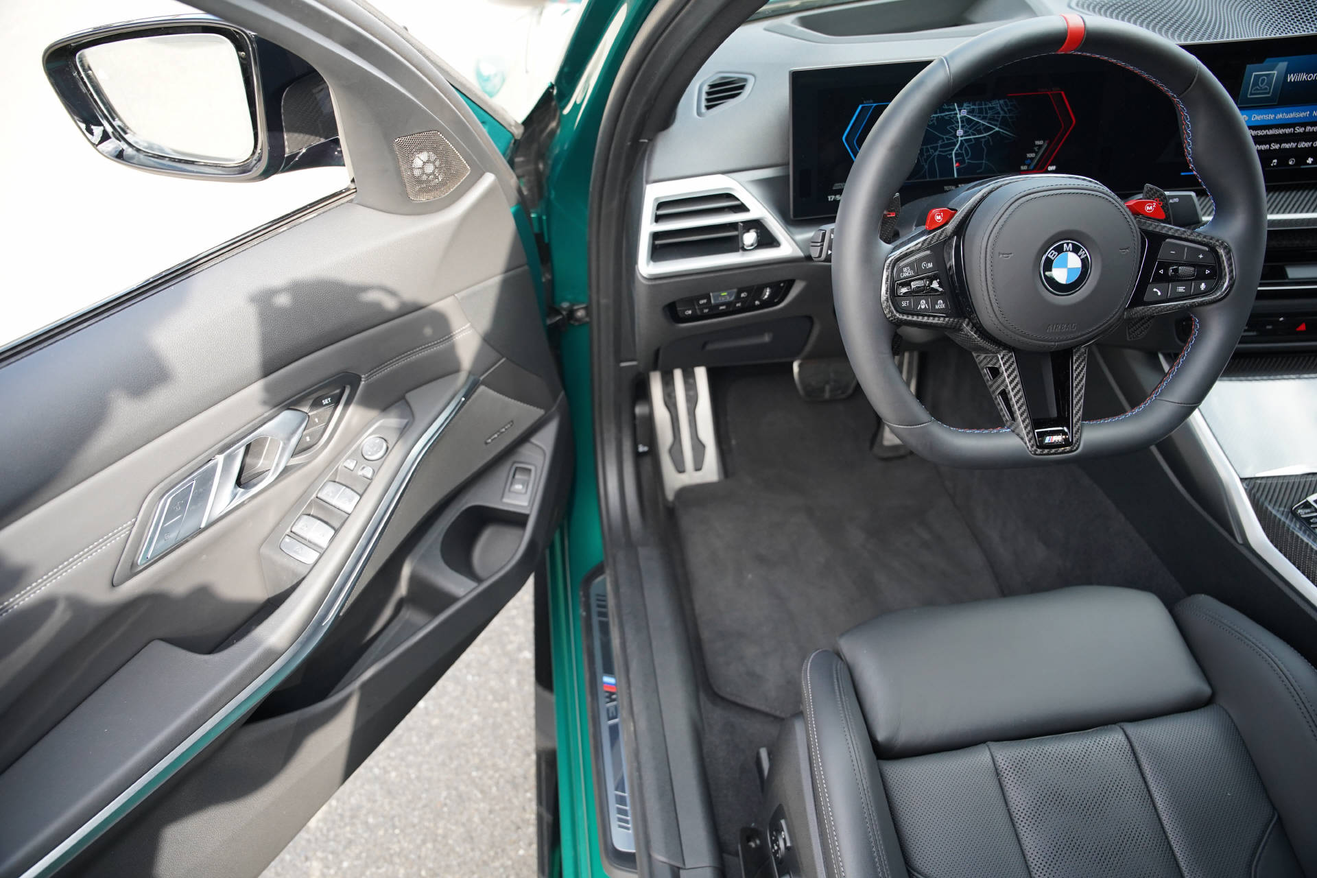 BMW M3 Competition M xDrive LCI-image-8