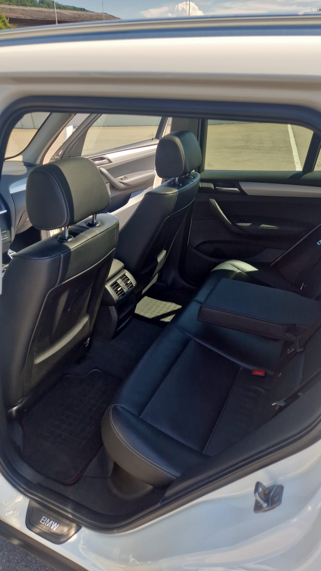 BMW 35i xDrive-image-5