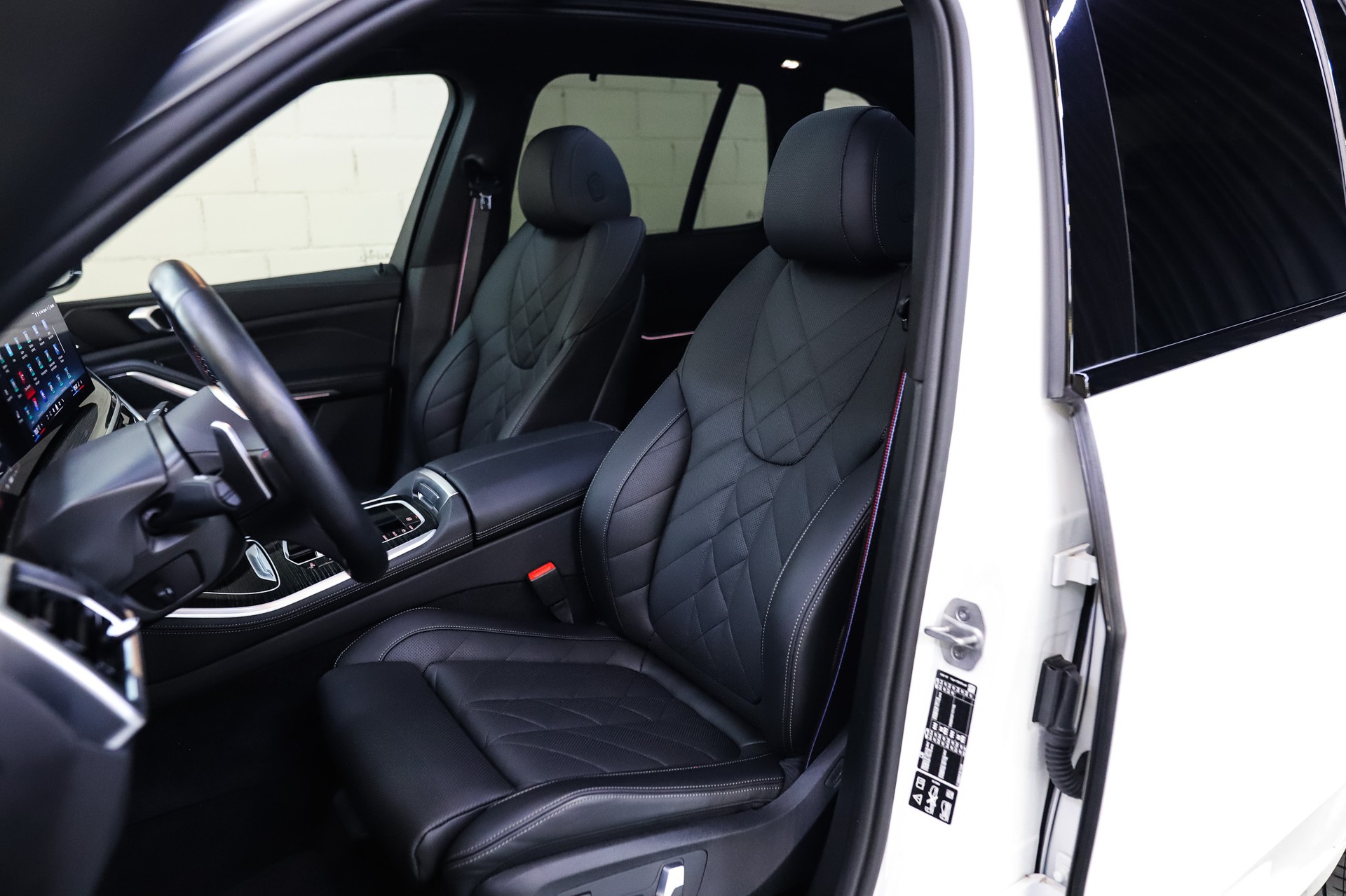 BMW X5 xDrive 48V M60i M Sport Pro Steptronic-image-14