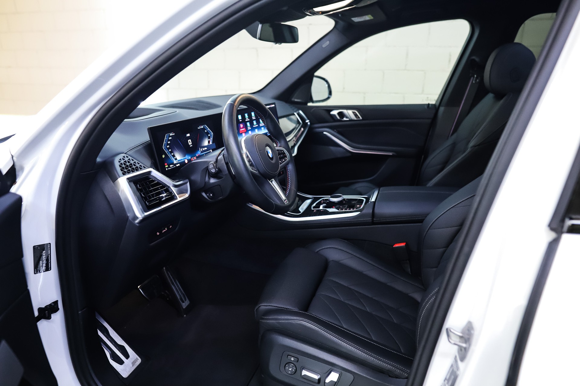 BMW X5 xDrive 48V M60i M Sport Pro Steptronic-image-12