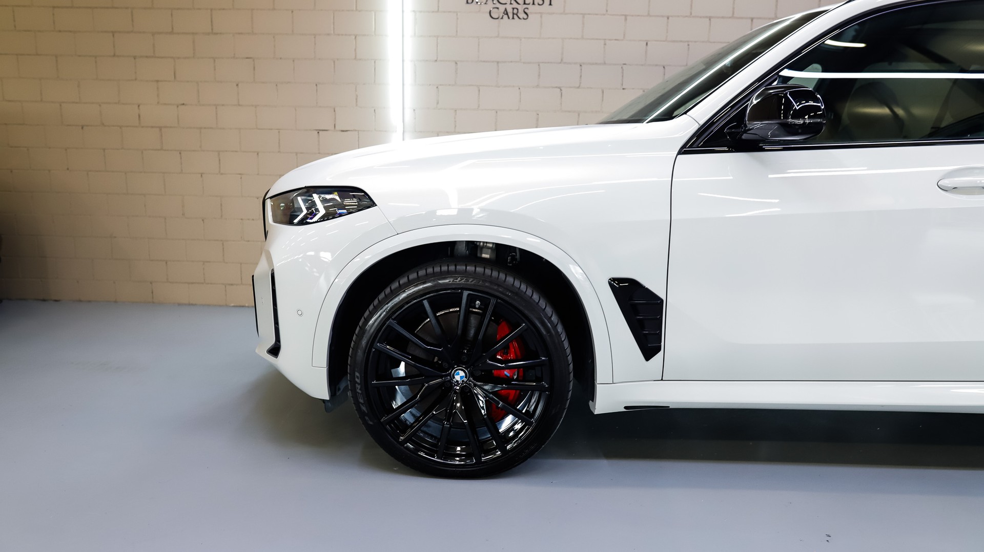 BMW X5 xDrive 48V M60i M Sport Pro Steptronic-image-4