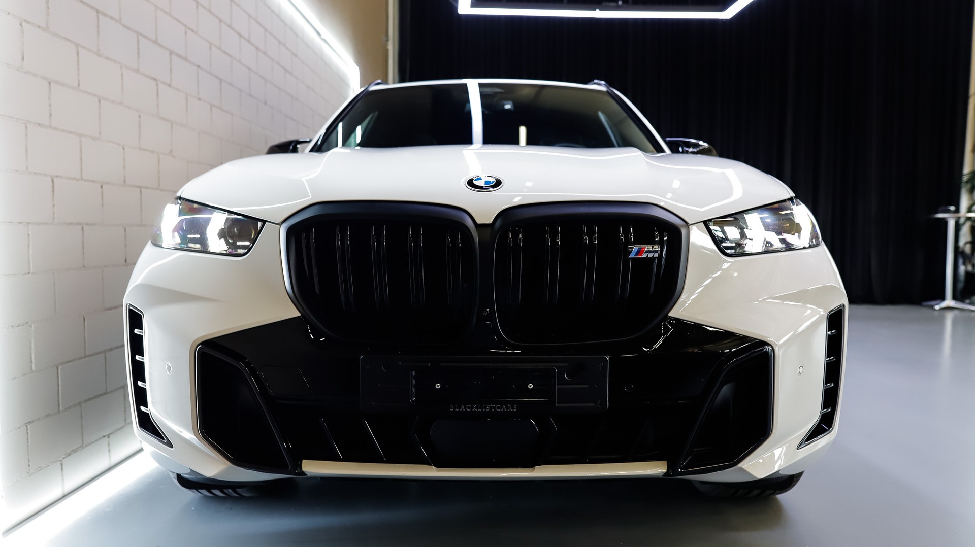 BMW X5 xDrive 48V M60i M Sport Pro Steptronic-image-2