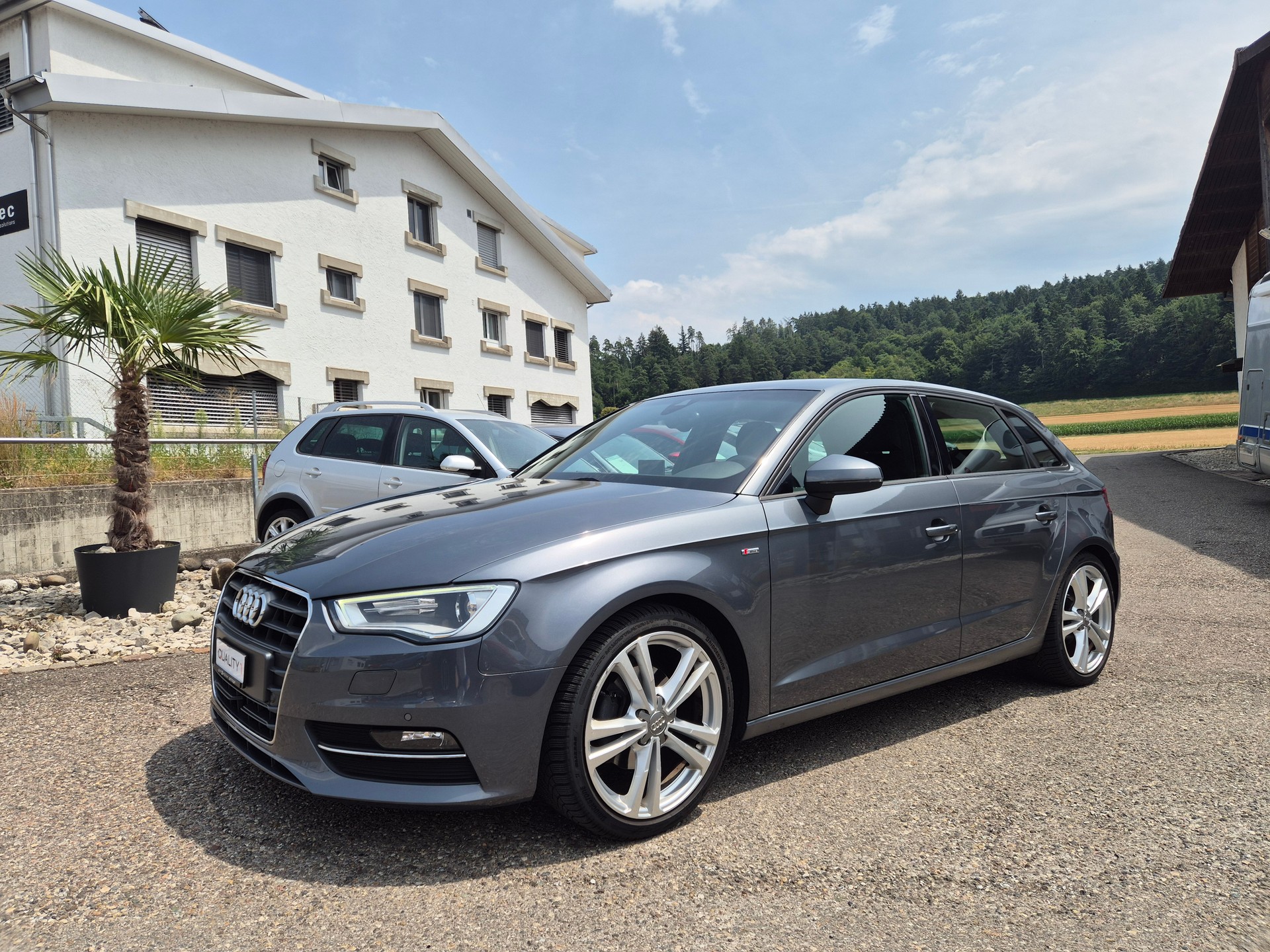 AUDI A3 Sportback 1.4 TFSI Ambition S-tronic-image-0