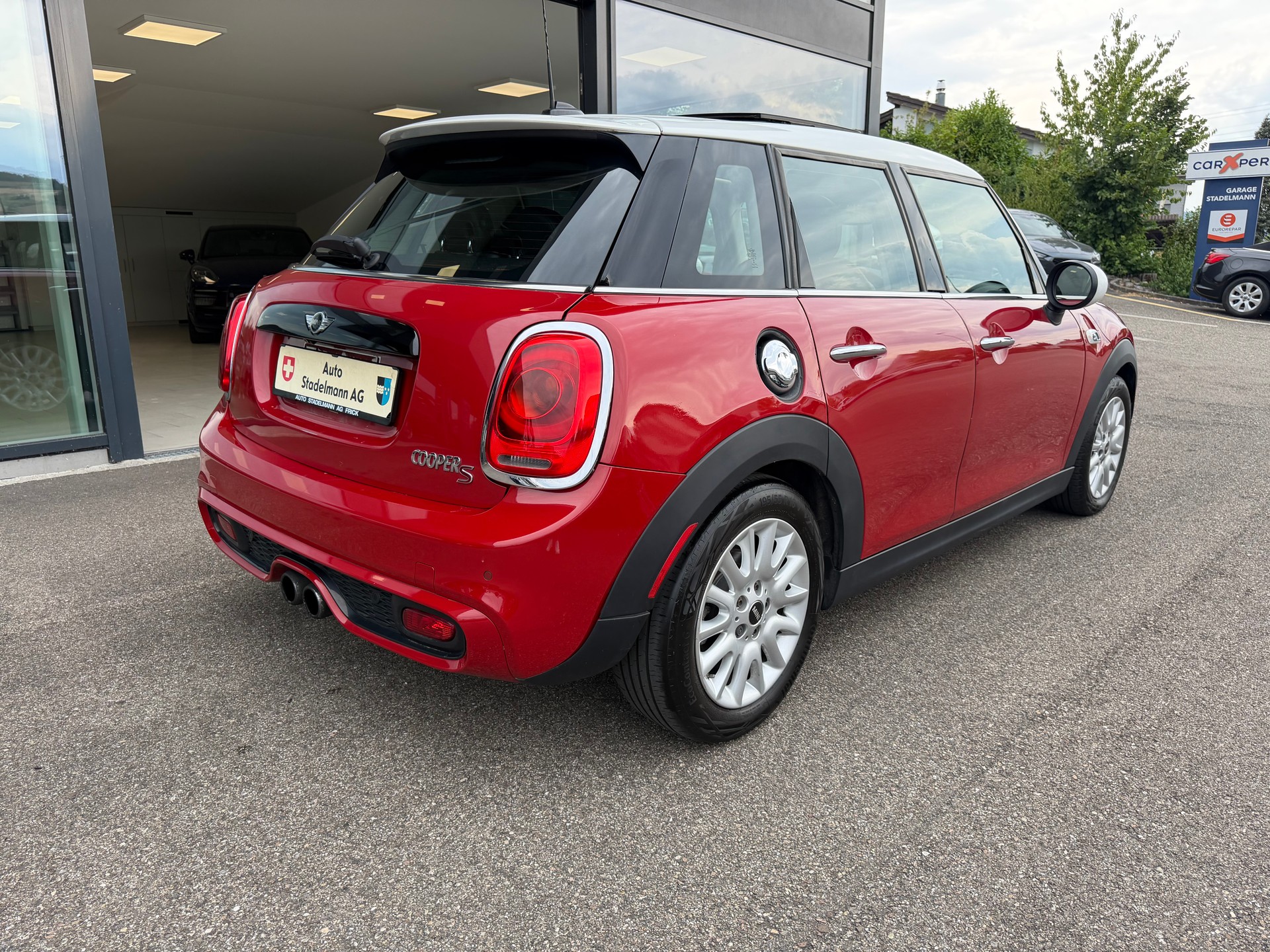 MINI Mini F55 2.0i Cooper S-image-2