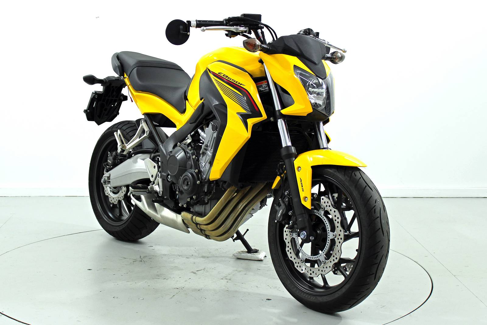 HONDA CB 650 F ABS-showroom-element-1