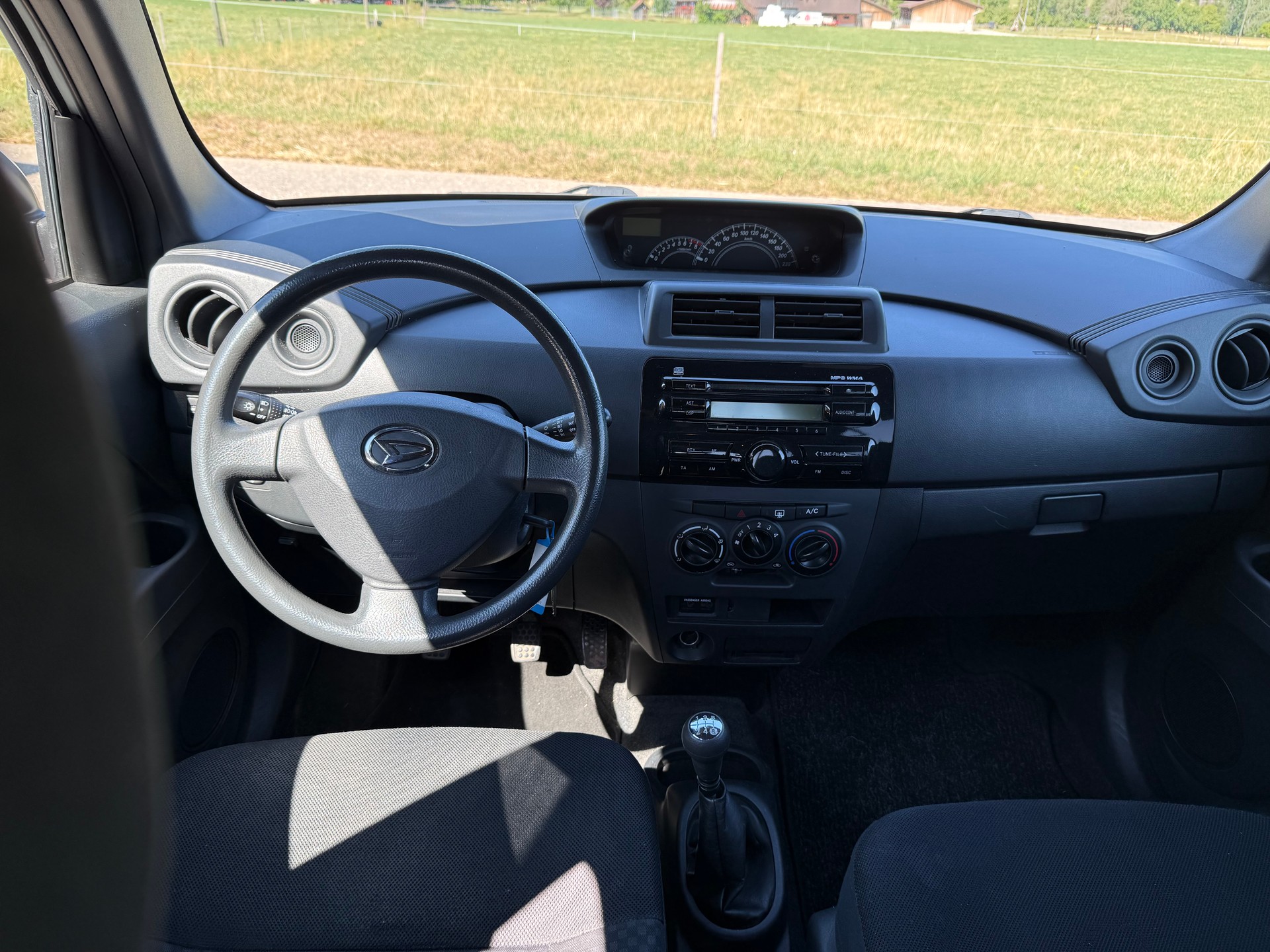 DAIHATSU Materia 1.5 4WD-image-10