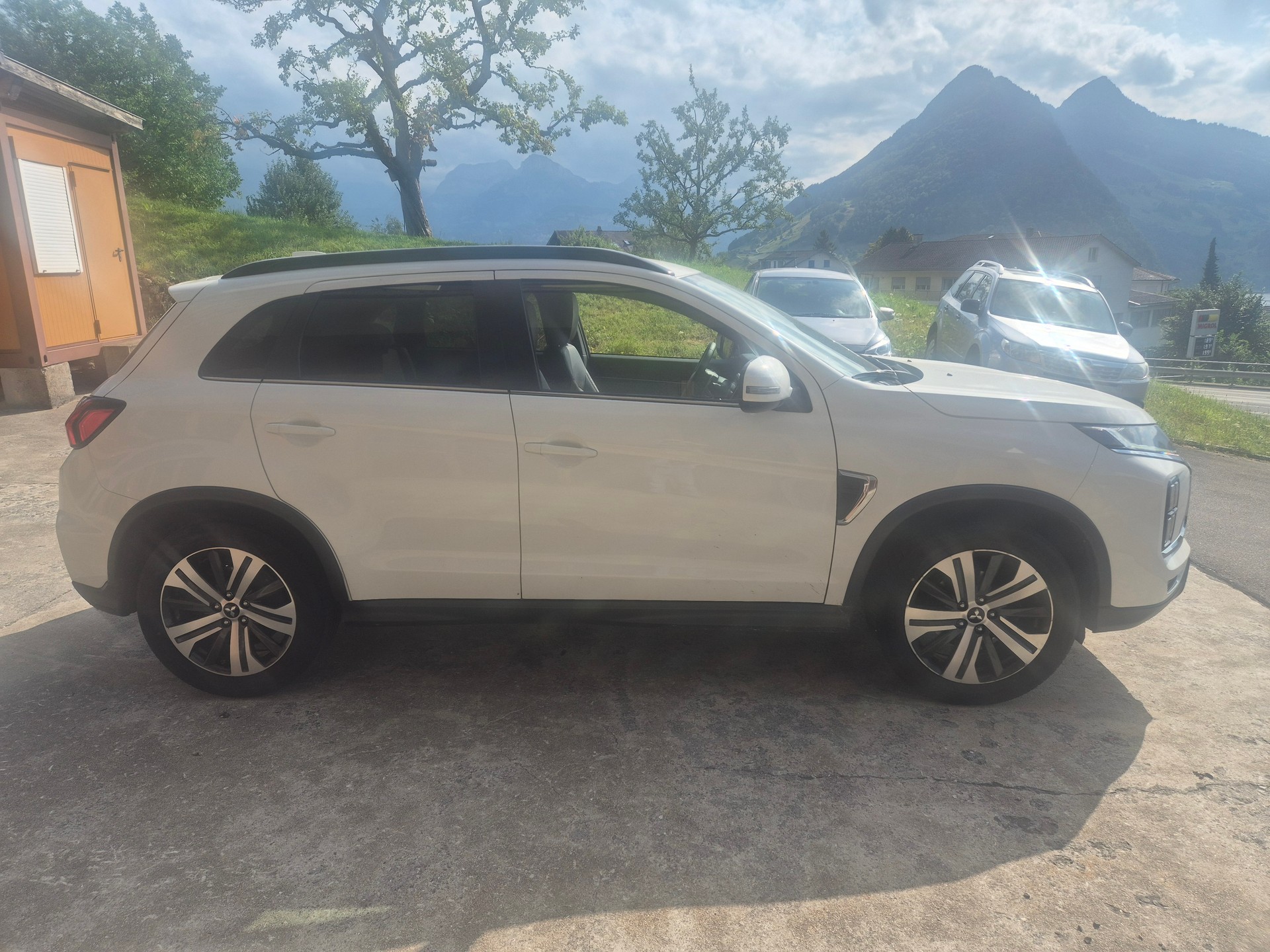 MITSUBISHI ASX 2.0 MIVEC Style 4WD Automat-image-3