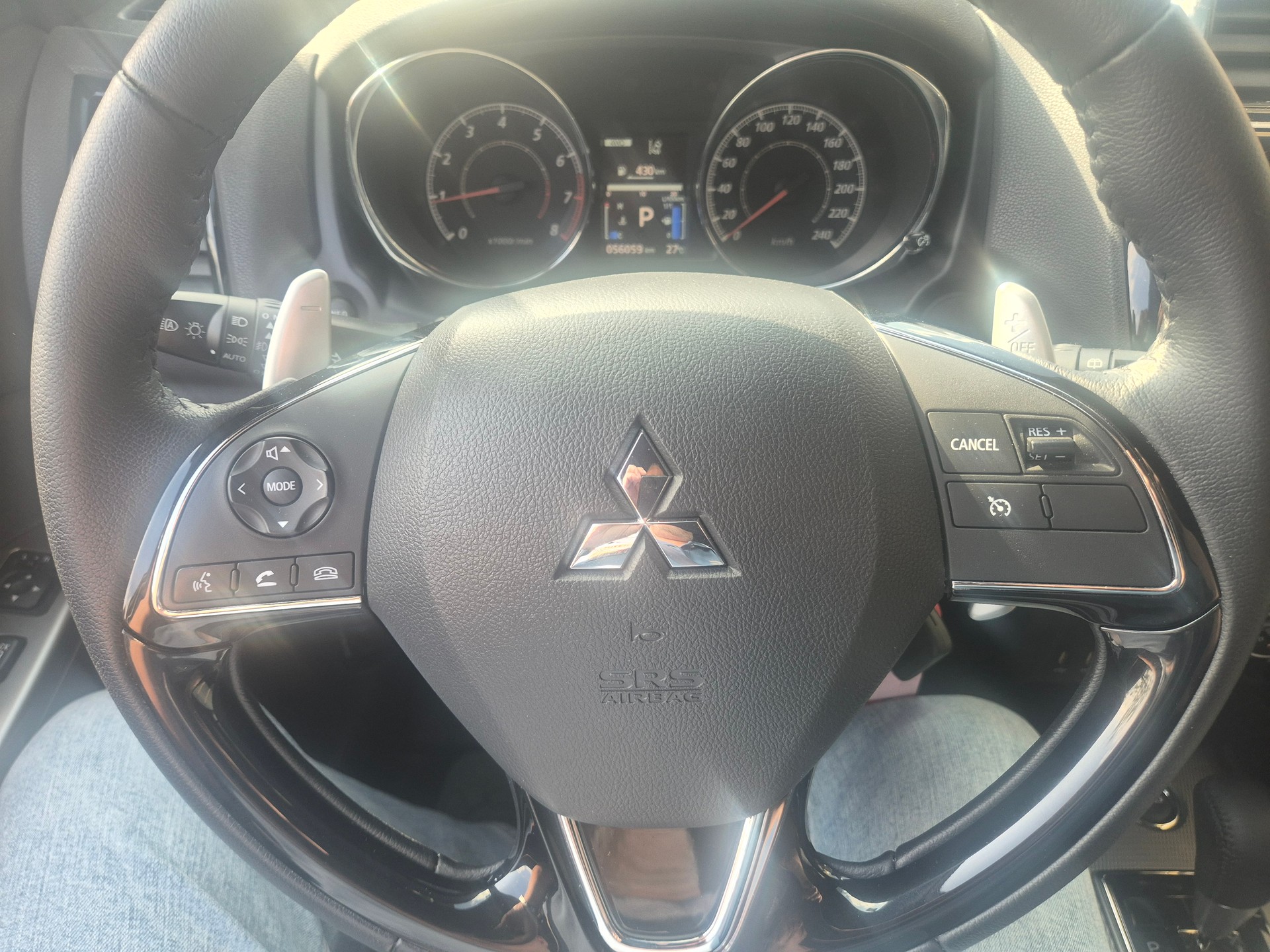 MITSUBISHI ASX 2.0 MIVEC Style 4WD Automat-image-6
