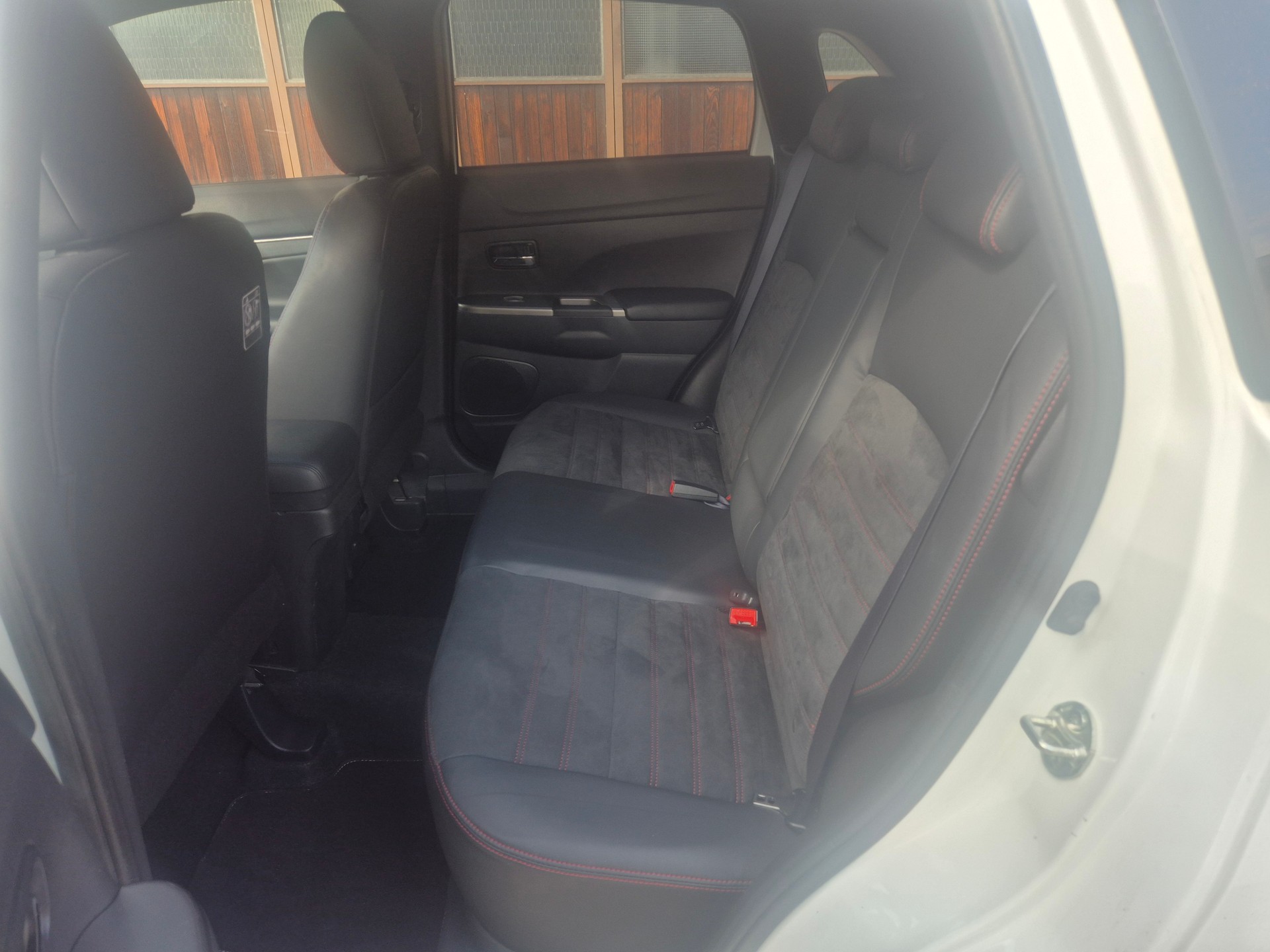 MITSUBISHI ASX 2.0 MIVEC Style 4WD Automat-image-14