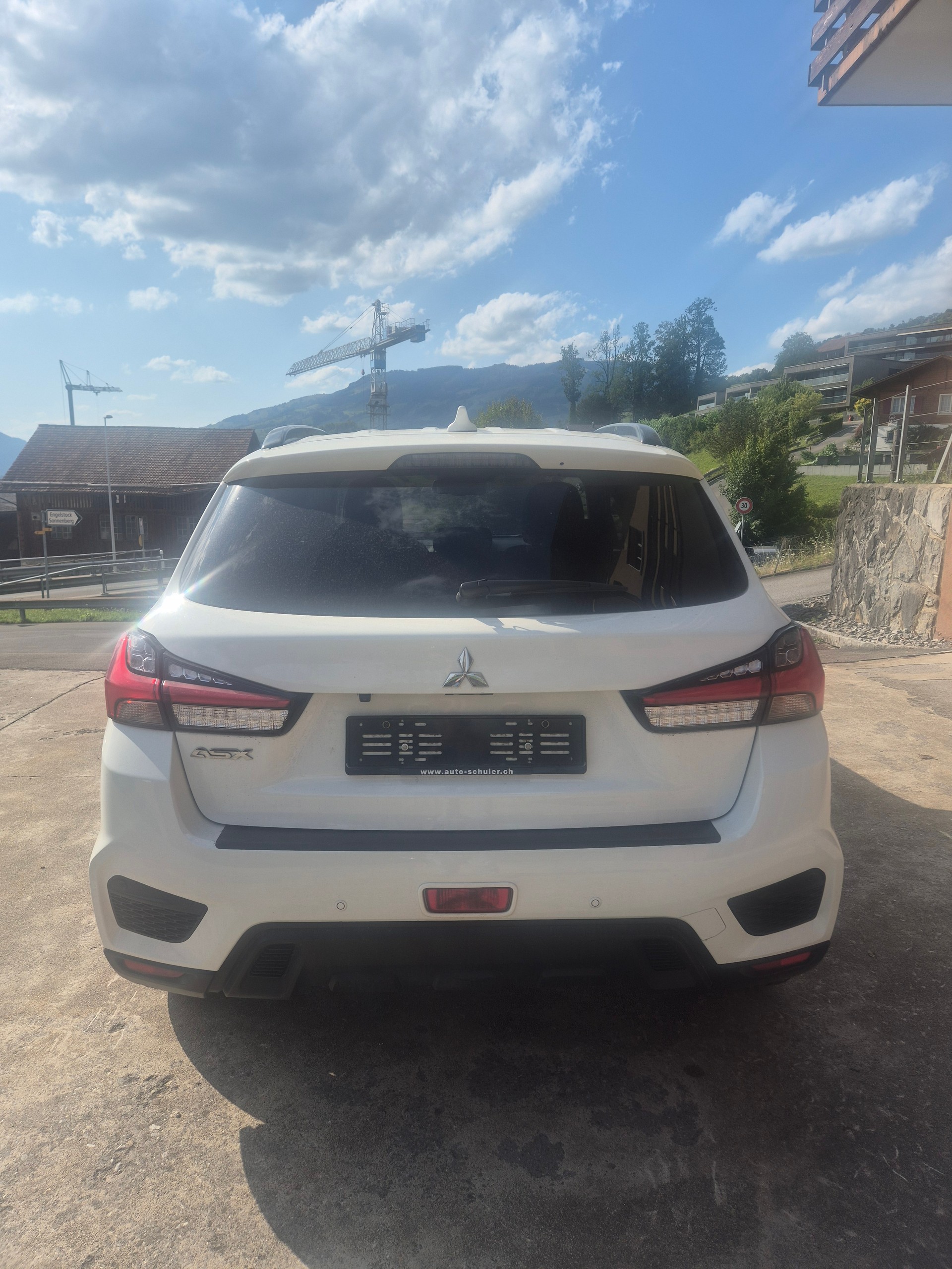 MITSUBISHI ASX 2.0 MIVEC Style 4WD Automat-image-2