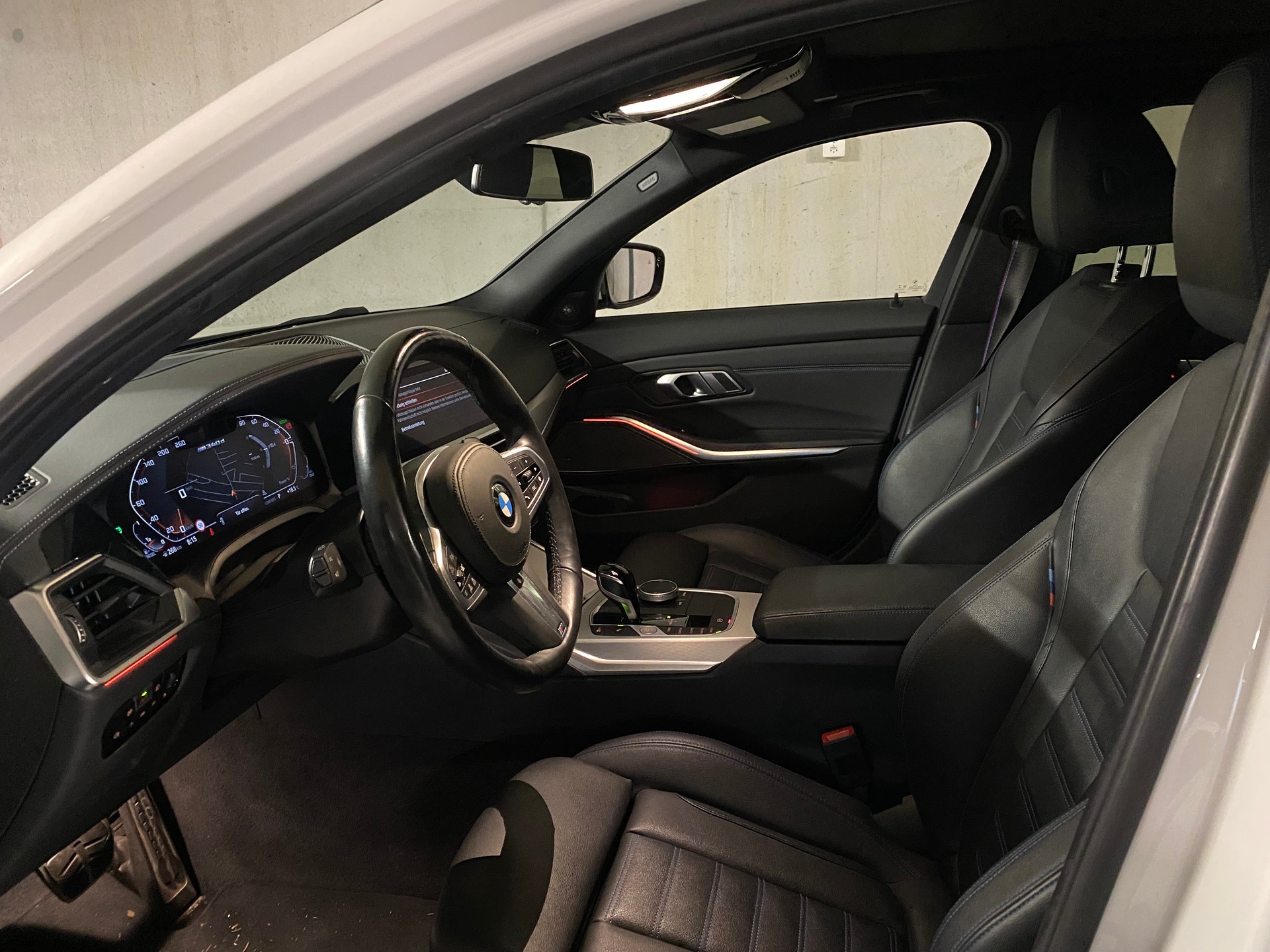BMW M340d xDrive 48V Touring Steptronic Sport-image-9