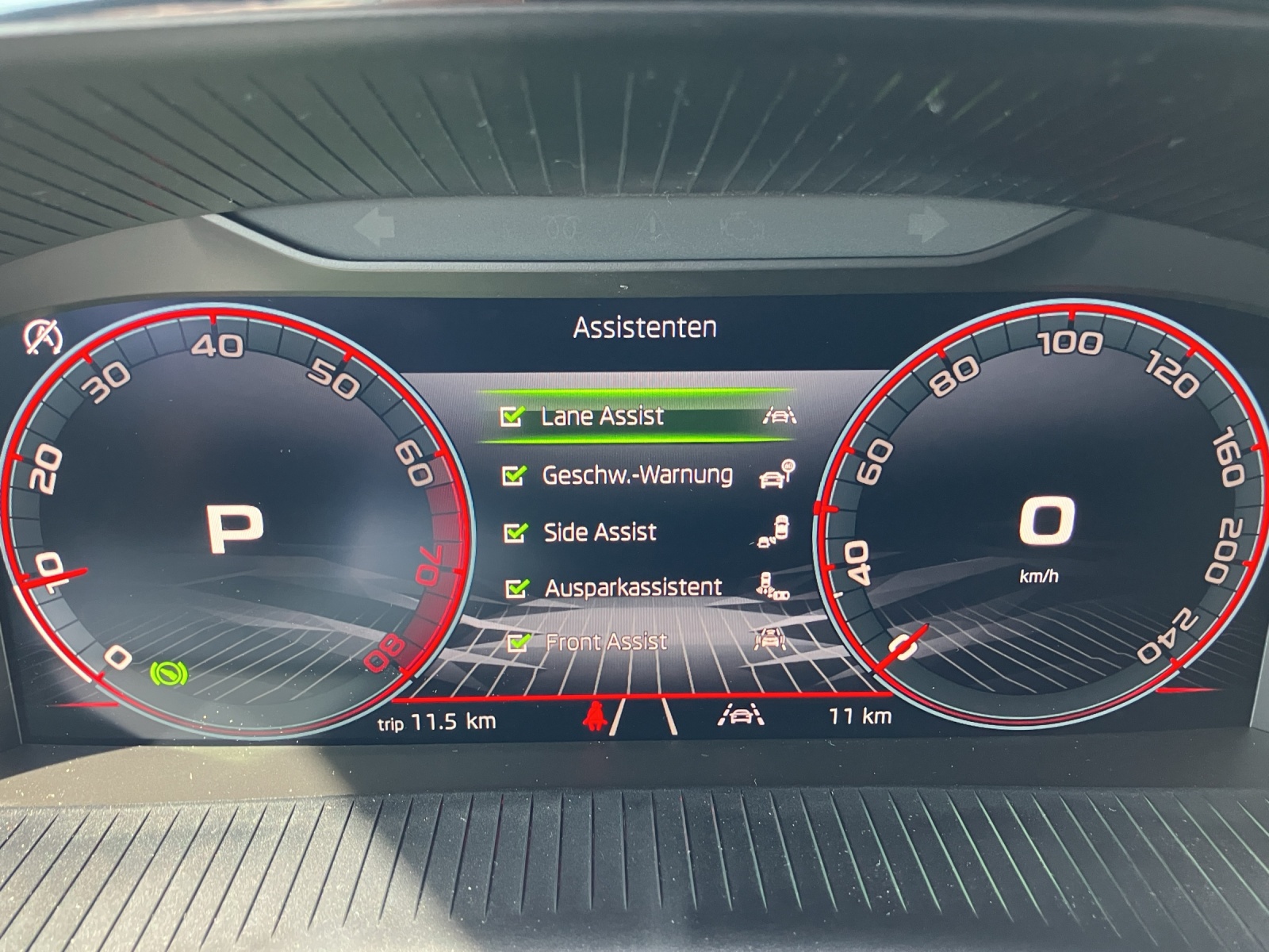 SKODA Fabia 1.5 TSI Motorsport DSG-image-14