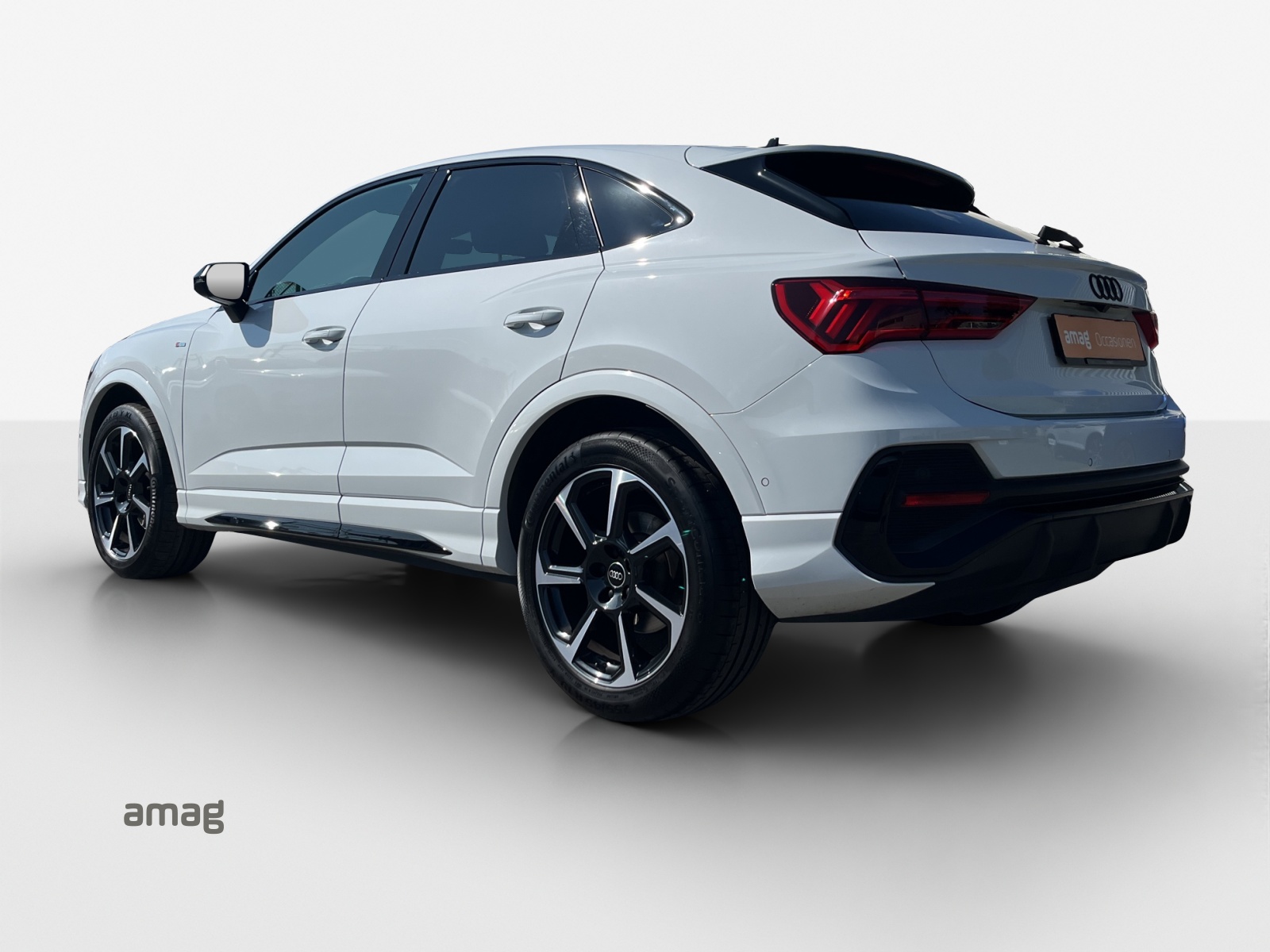 AUDI Q3 Sportback 35 TFSI S line Attraction S-tronic-showroom-element-2