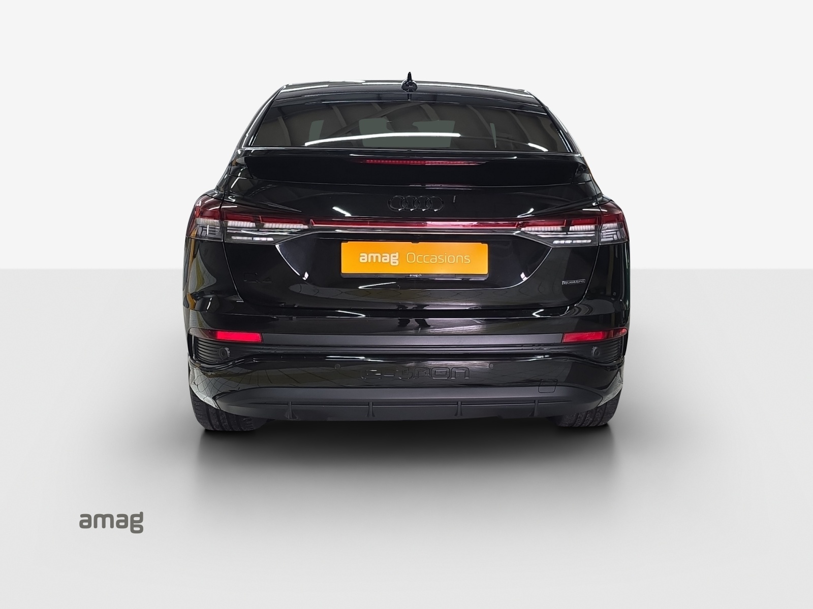 AUDI Q4 Sportback e-tron 50 quattro-image-3