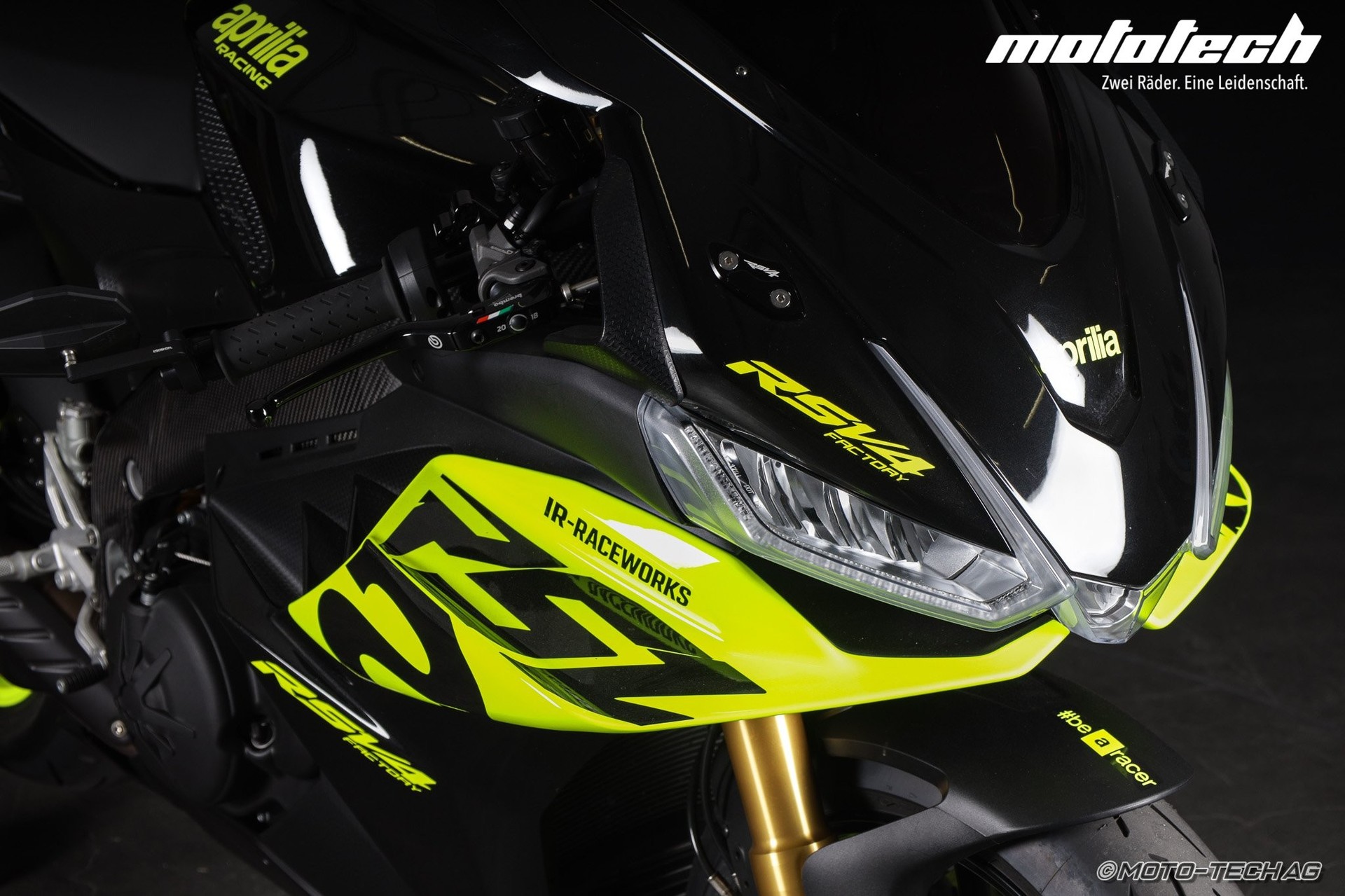APRILIA RSV4 1100 Factory-image-8