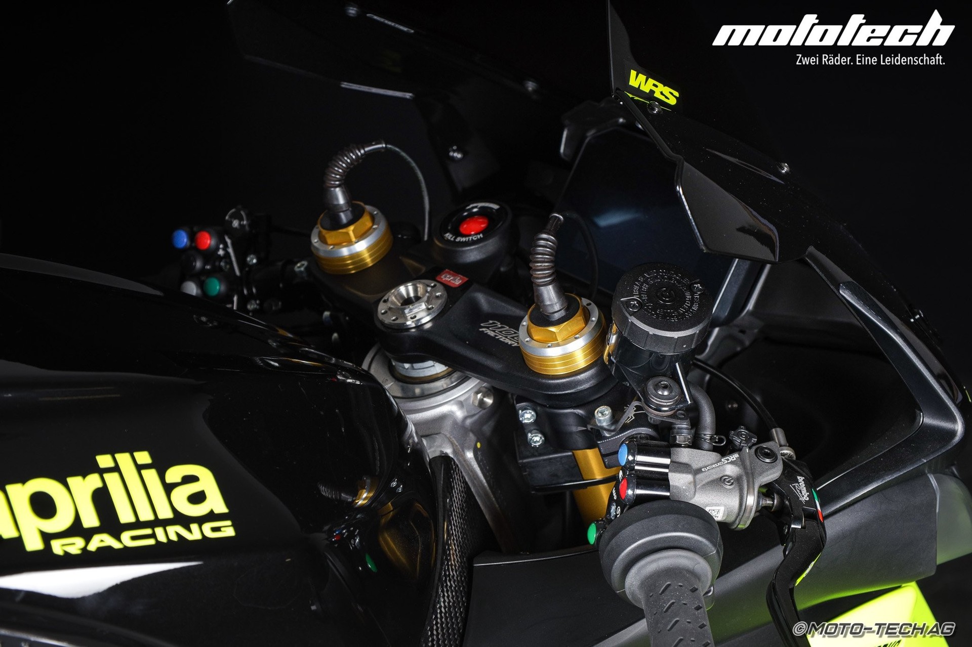 APRILIA RSV4 1100 Factory-image-6
