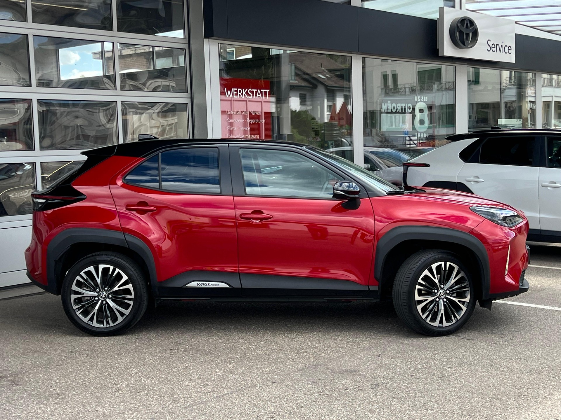 TOYOTA Yaris Cross 1.5 VVT-i HSD Elegant AWD-i-image-3