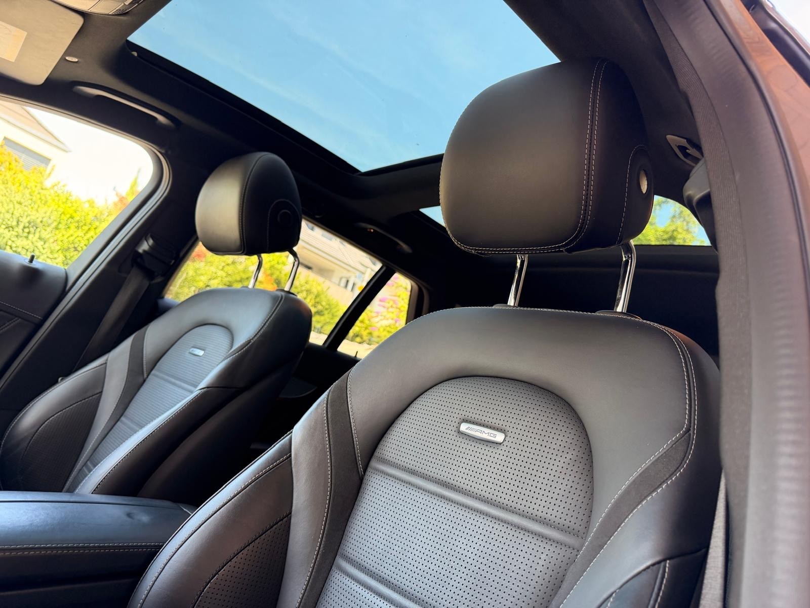 MERCEDES-BENZ C 63 AMG-image-14