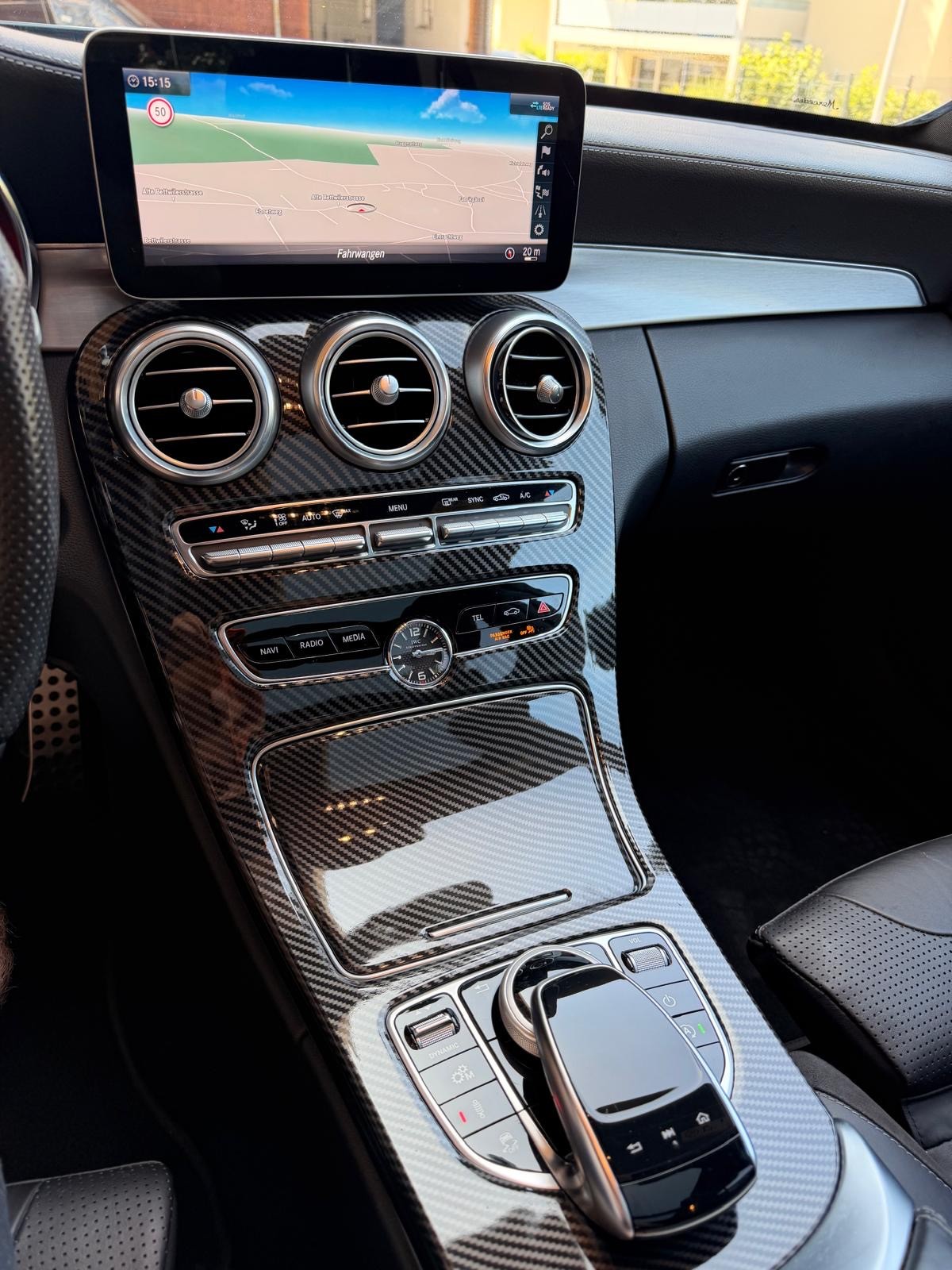 MERCEDES-BENZ C 63 AMG-image-13
