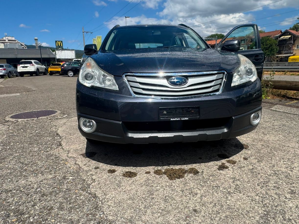 SUBARU Outback 3.6R Executive AWD Automatic-image-4