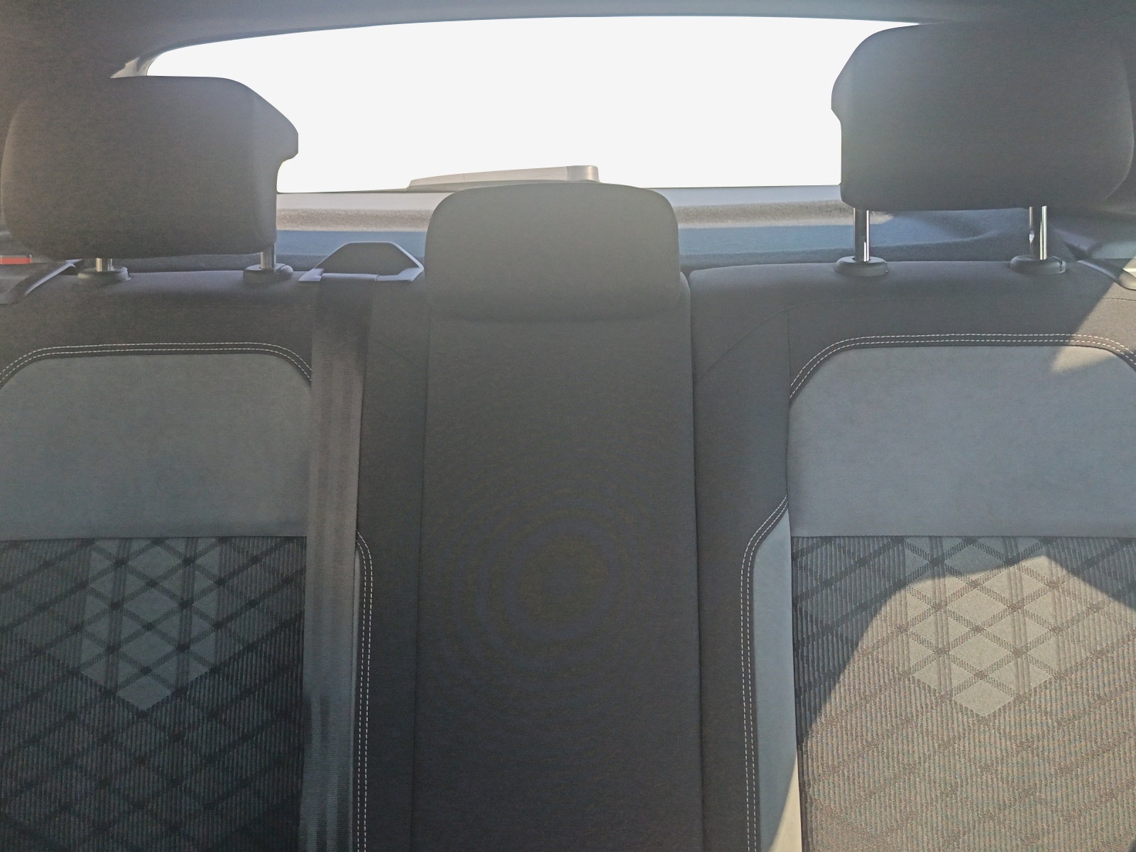 VW Taigo 1.0 TSI R-Line DSG-image-10