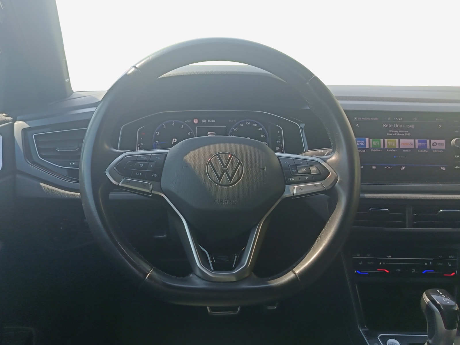 VW Taigo 1.0 TSI R-Line DSG-image-8