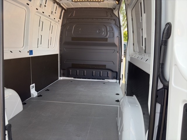MERCEDES-BENZ Sprinter 315 CDI Standard 9G-TRONIC FWD-image-8