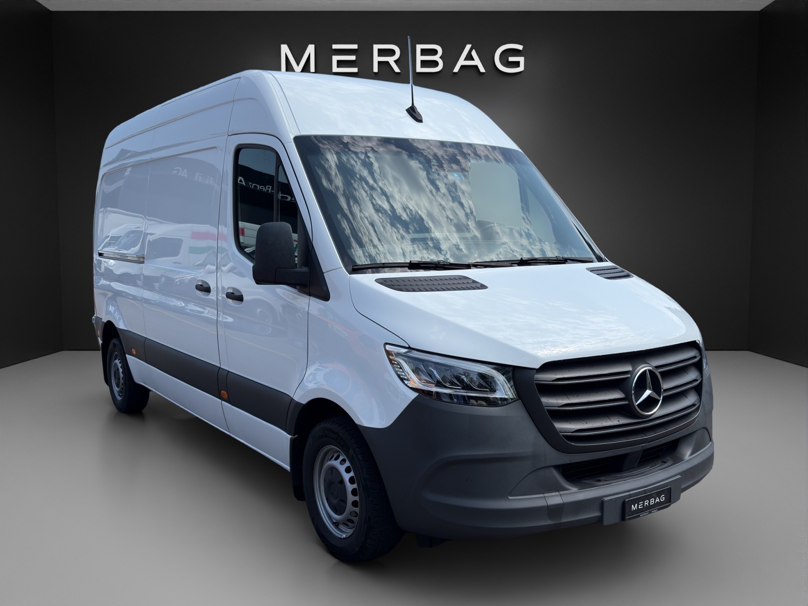 MERCEDES-BENZ Sprinter 315 CDI Standard 9G-TRONIC FWD-image-0