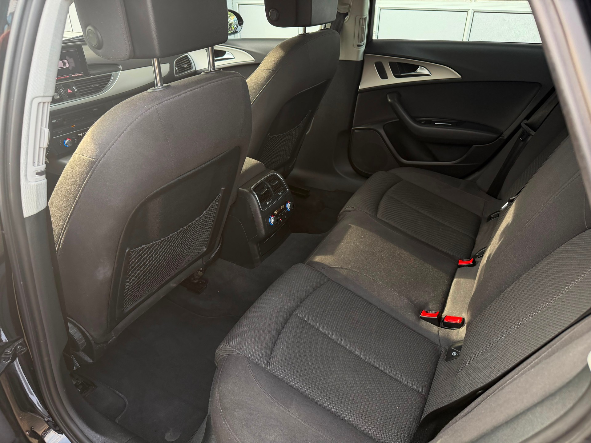 AUDI A6 Limousine 2.0 TDI S-tronic-image-9