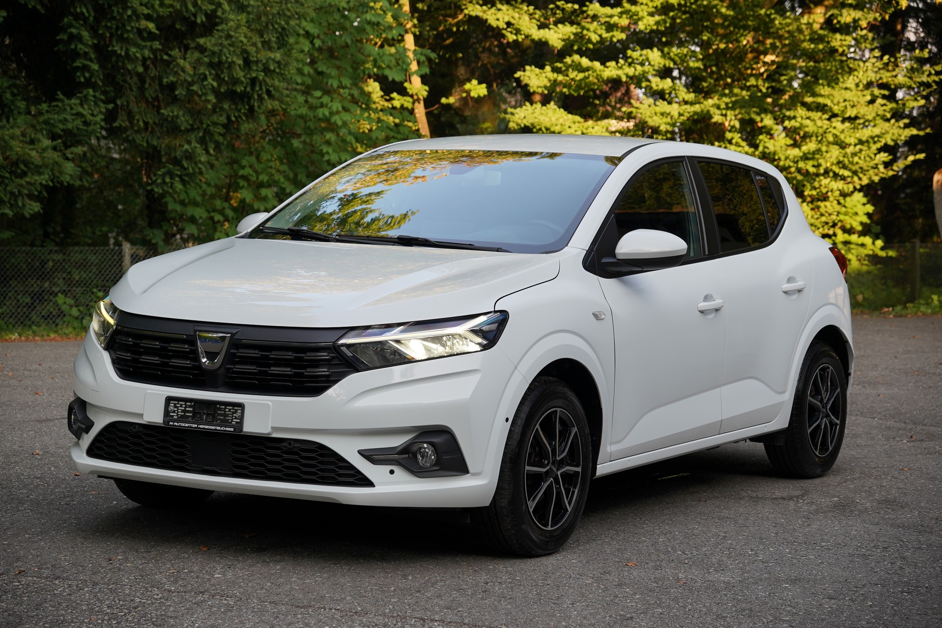 DACIA Sandero TCe 90 Comfort CVT-image-6