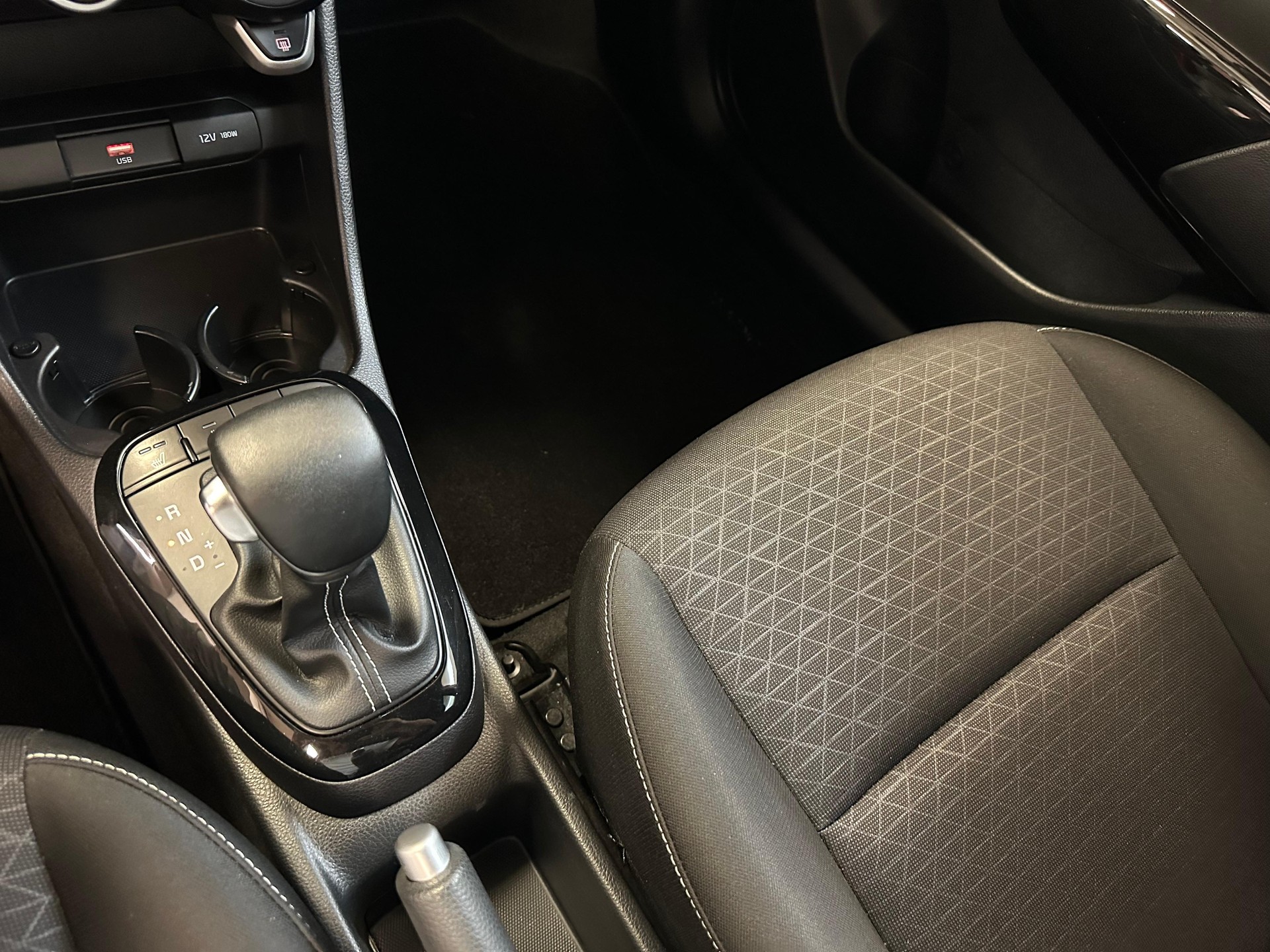 KIA Picanto 1.0 CVVT First Edition-image-8