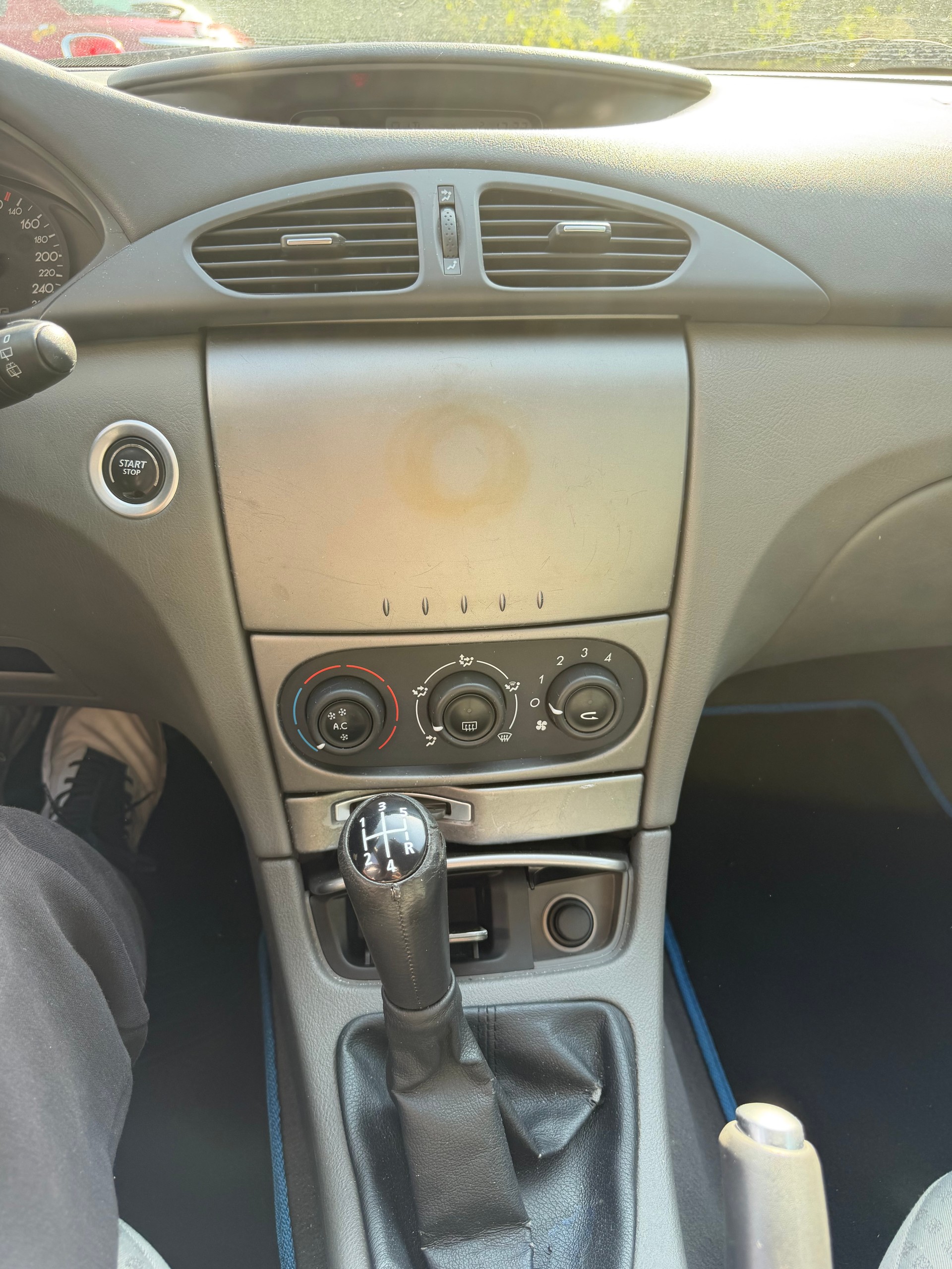 RENAULT Laguna 1.8 16V Expression-image-10