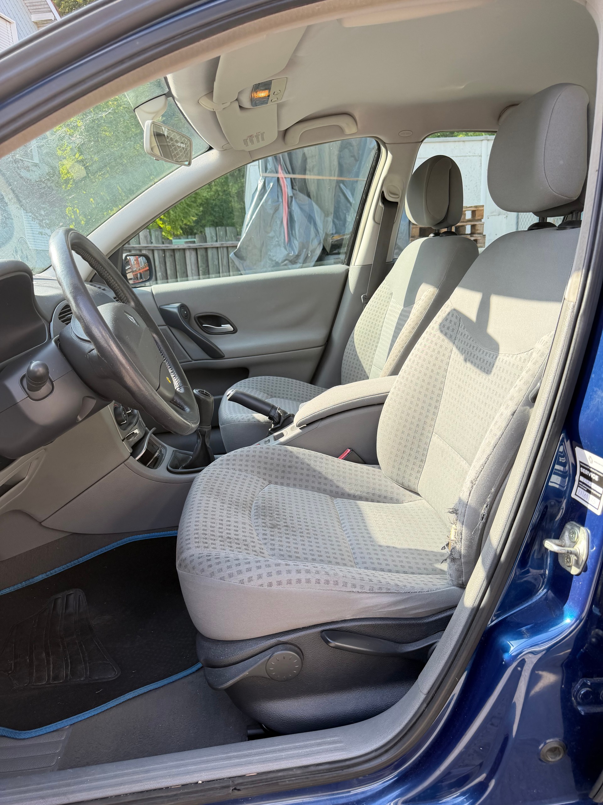 RENAULT Laguna 1.8 16V Expression-image-11