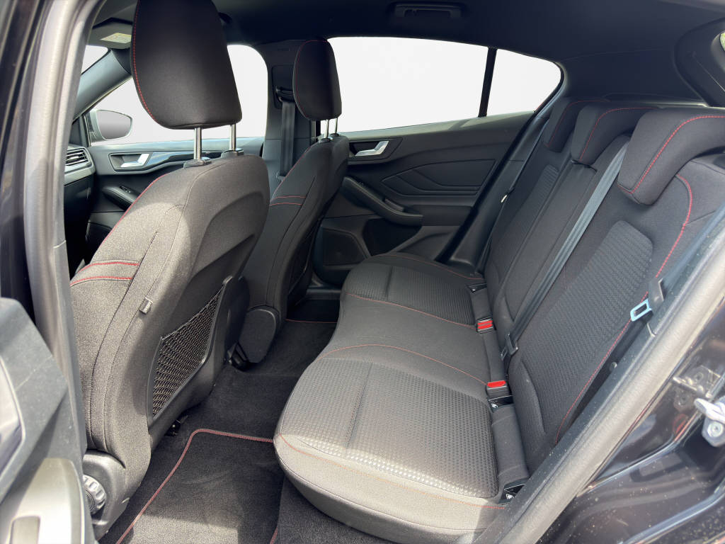 FORD Focus 1.0i EcoB Hybrid 155 ST-Line X-image-13