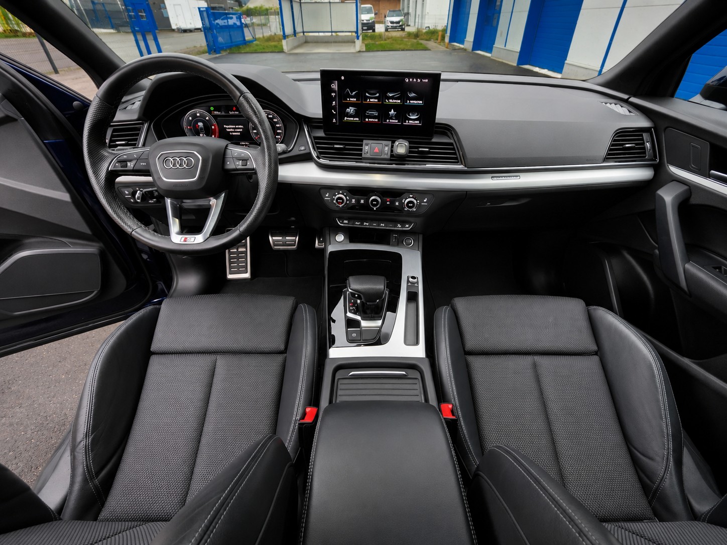 AUDI 2.0 40 TDI Advanced quattro S-Tronic-image-4