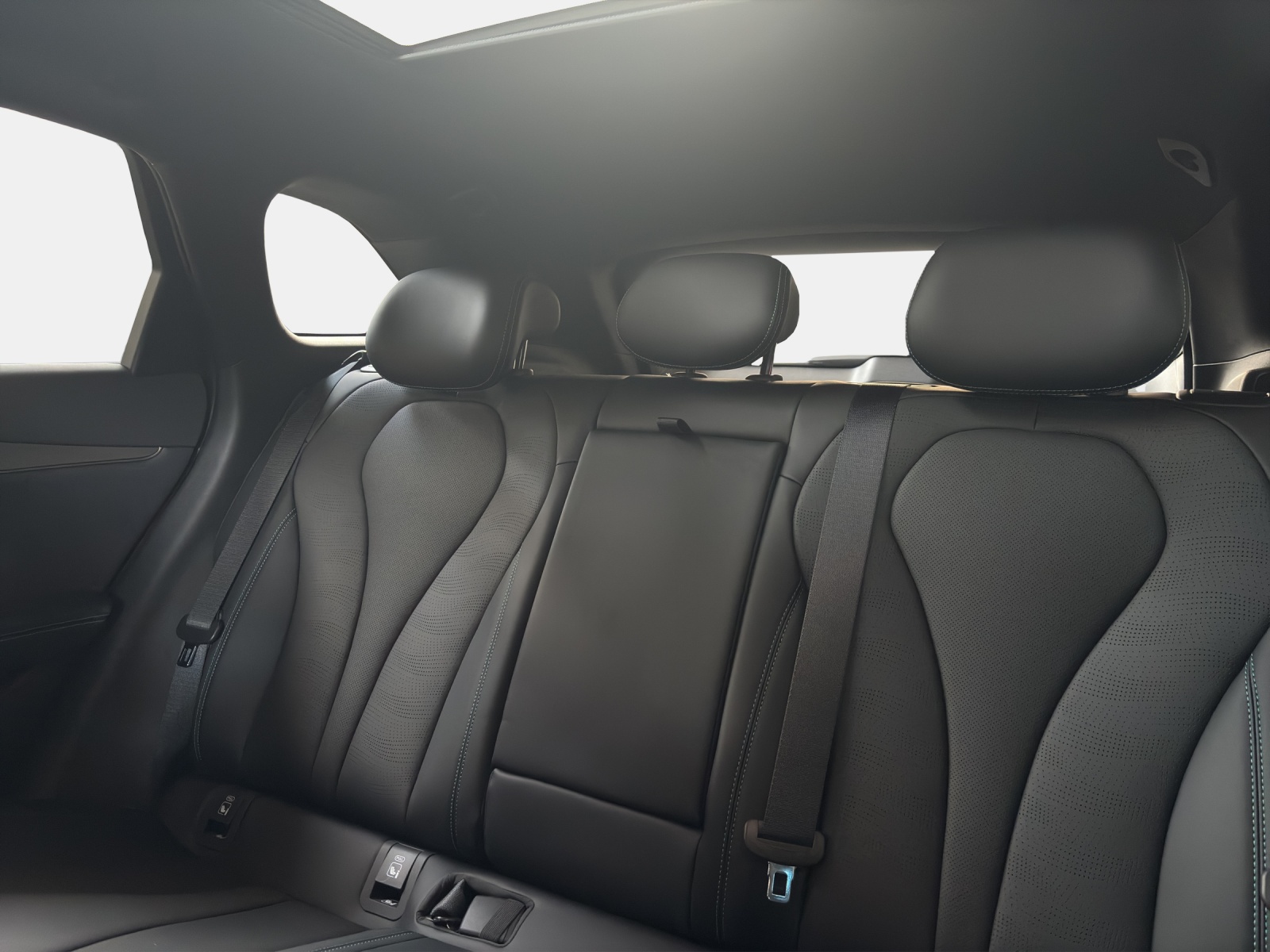 BYD Seal 6 DM-i Touring Comfort-image-10