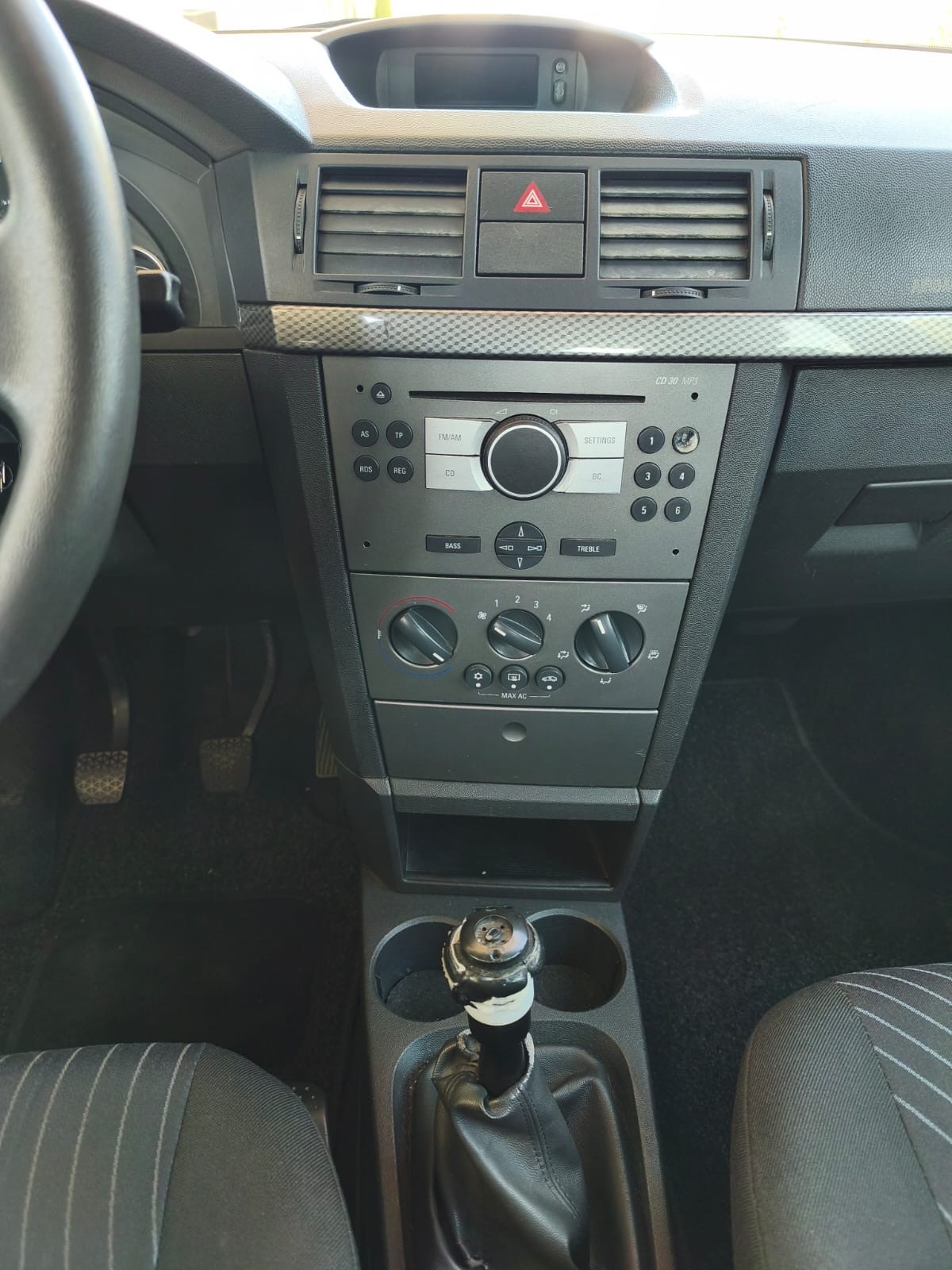 OPEL Meriva 1.6i-16 TP (Essentia)-image-16