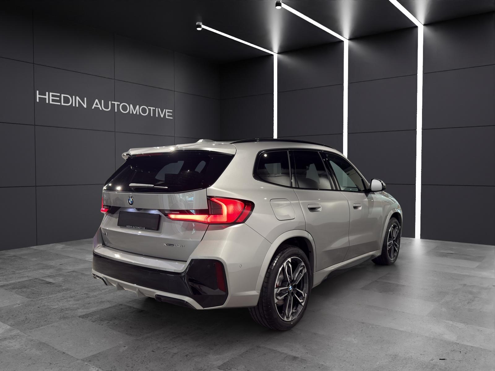 BMW X1 23d xDrive paddles-image-5