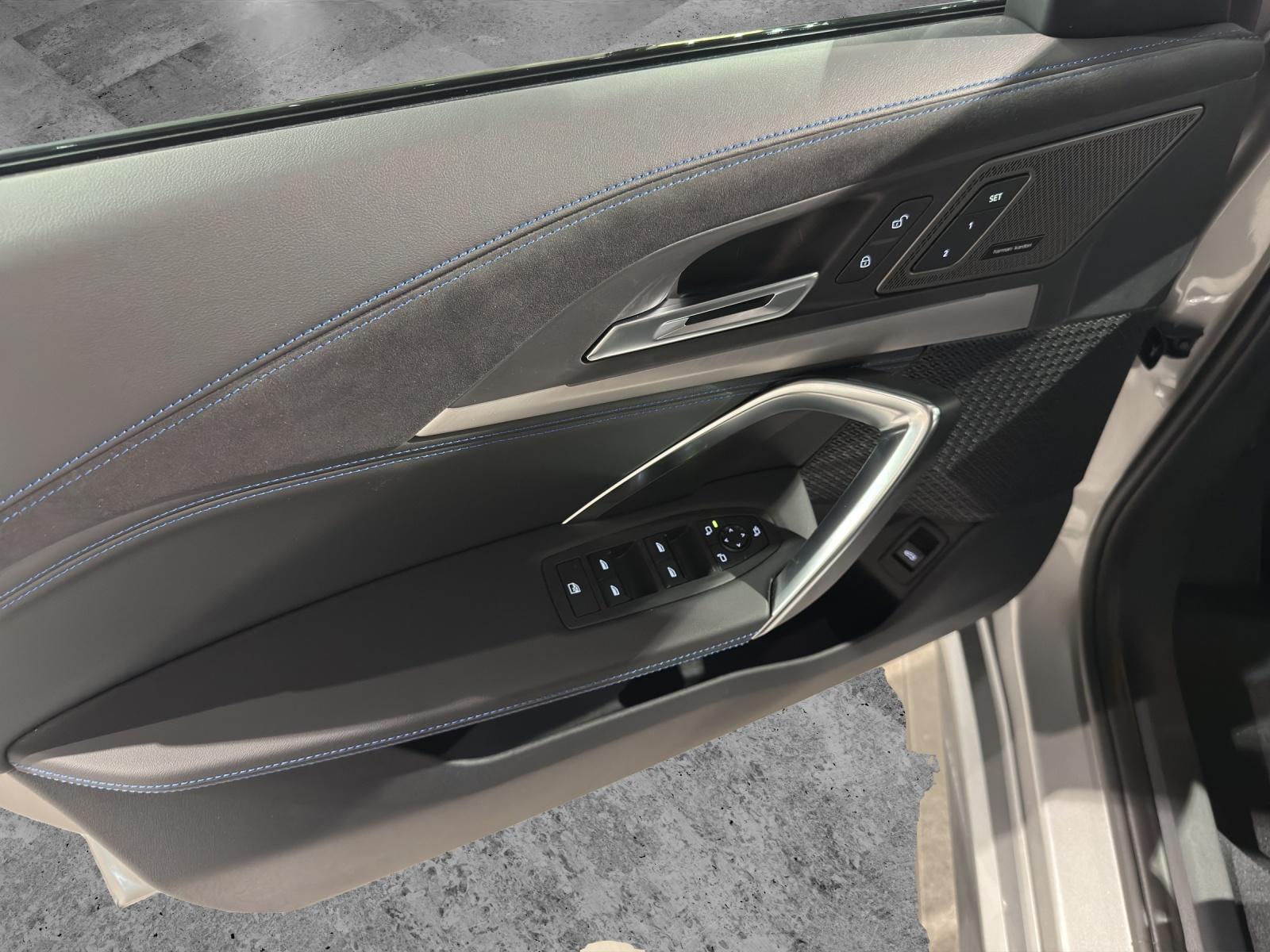 BMW X1 23d xDrive paddles-image-14