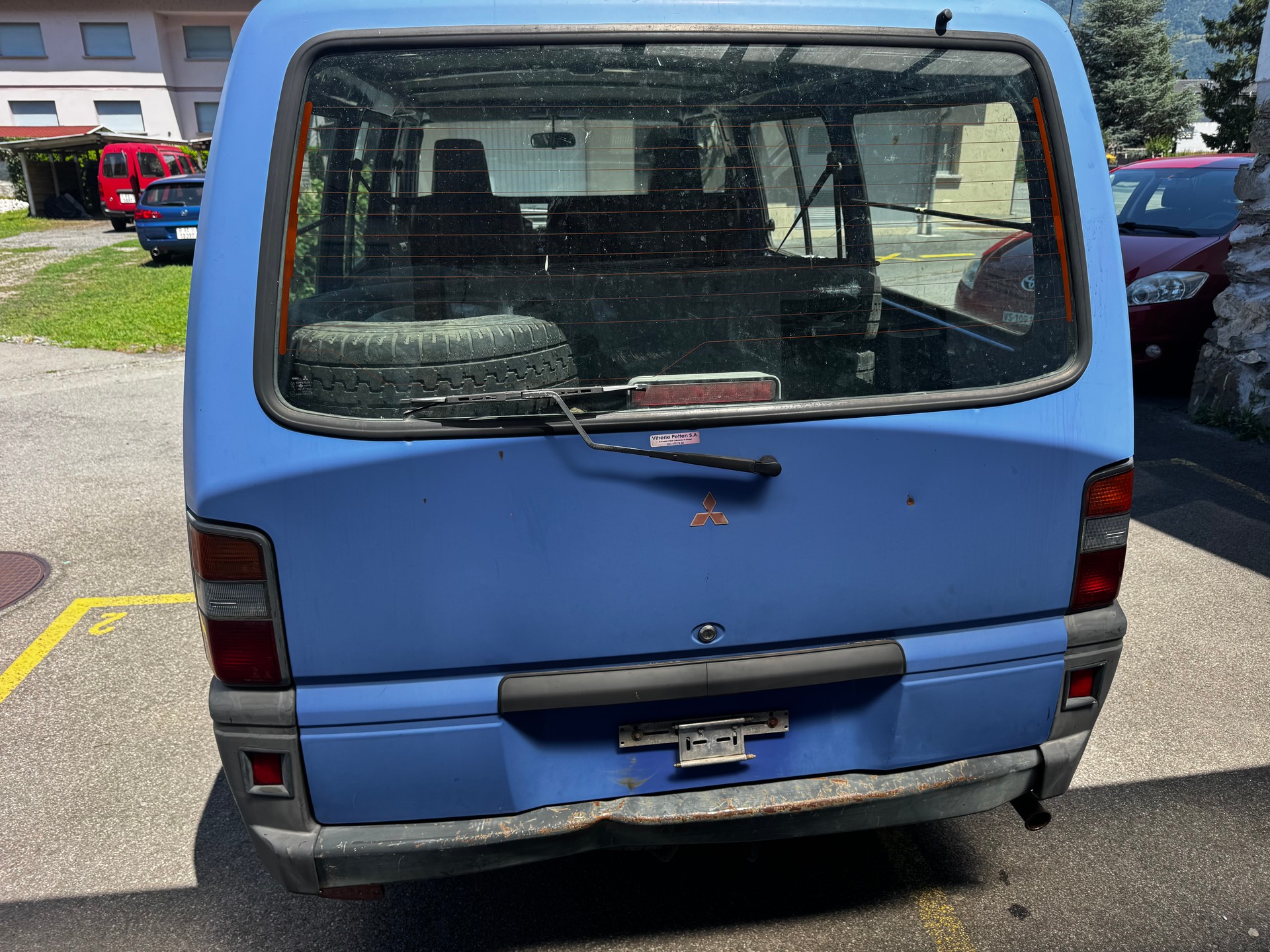 MITSUBISHI L 300 2.0-16 ECI-image-1