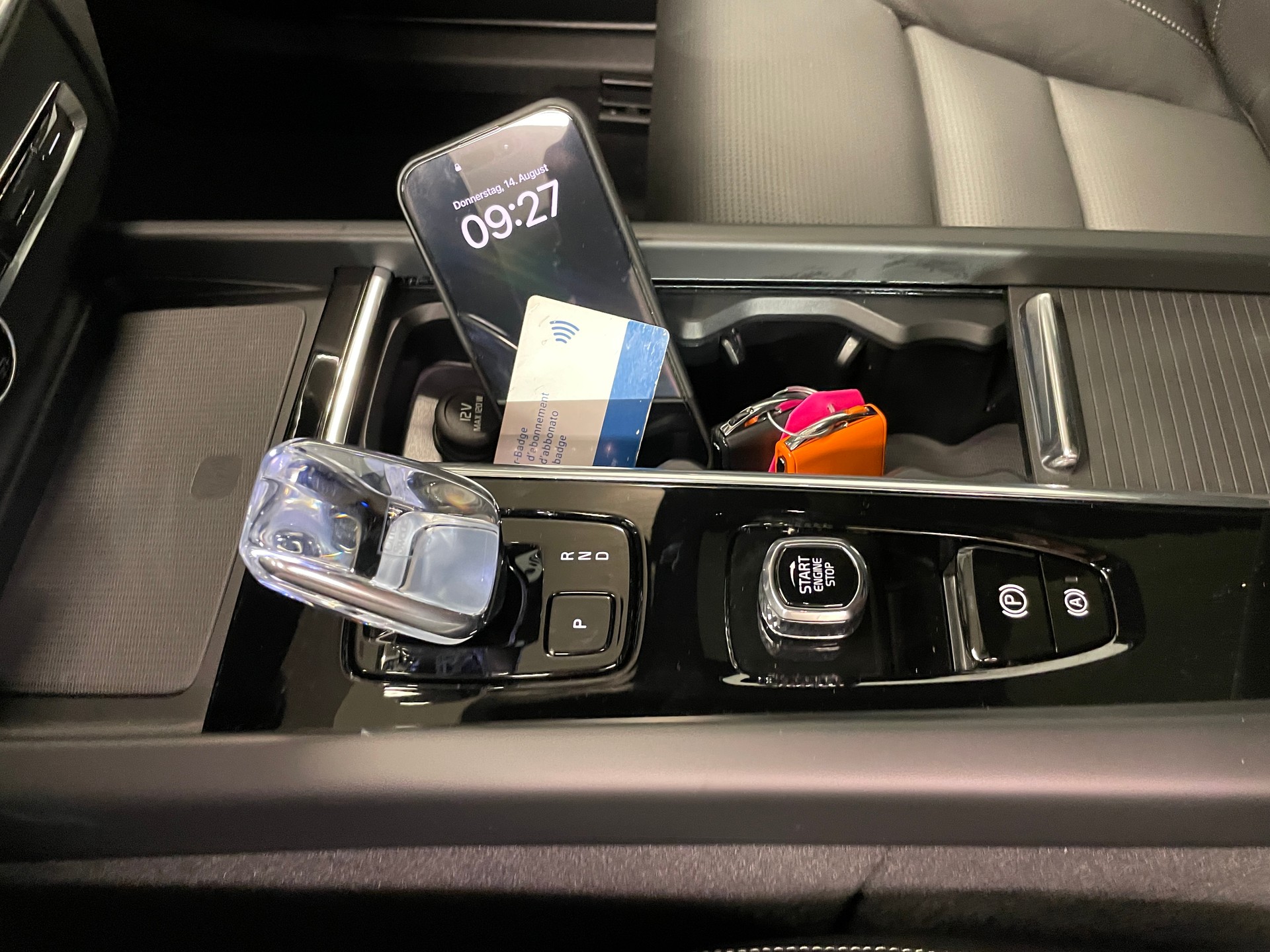 VOLVO XC60 T6 eAWD PluginHybrid Ultra Black Geartronic-image-20