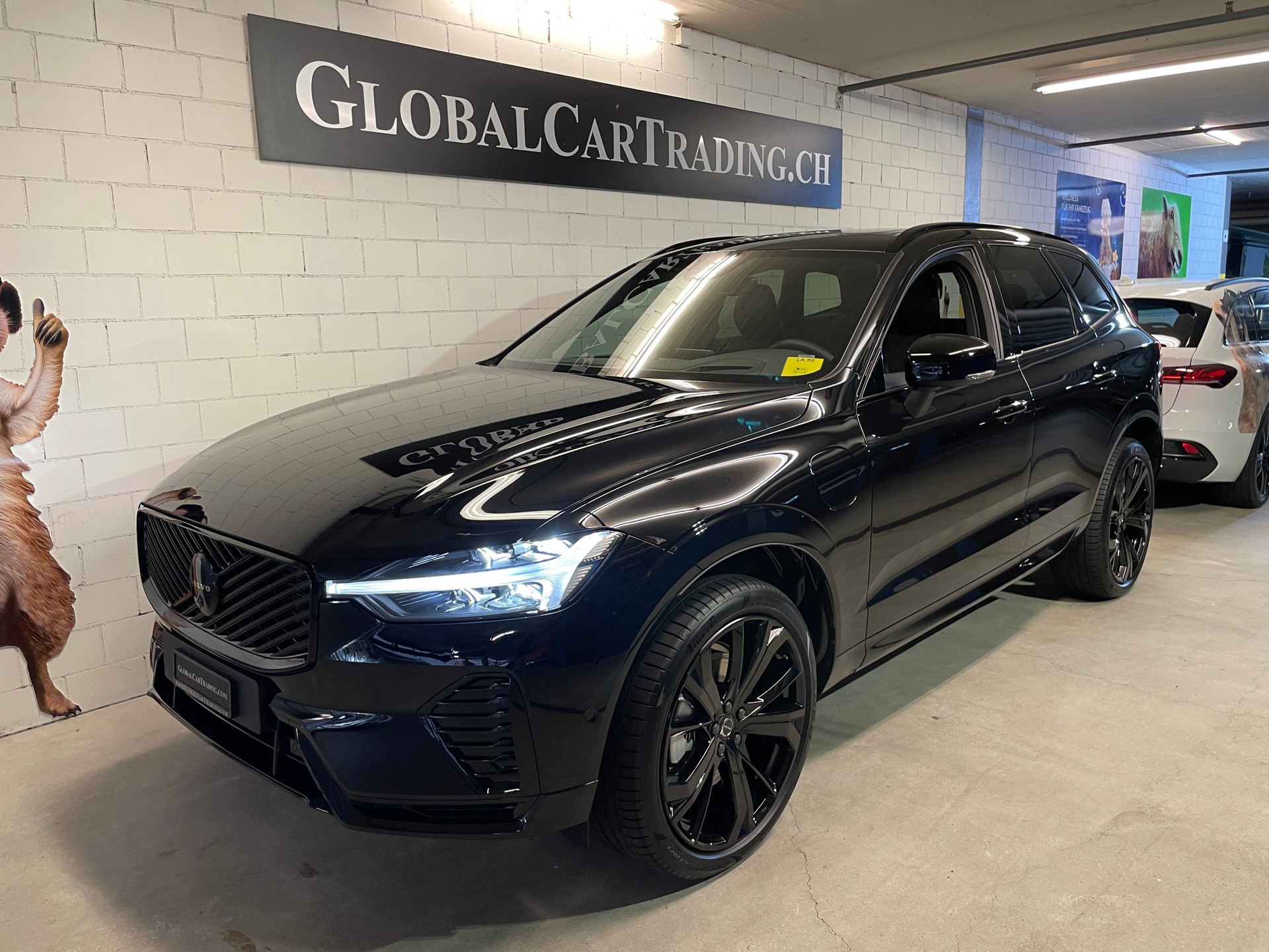 VOLVO XC60 T6 eAWD PluginHybrid Ultra Black Geartronic-image-0