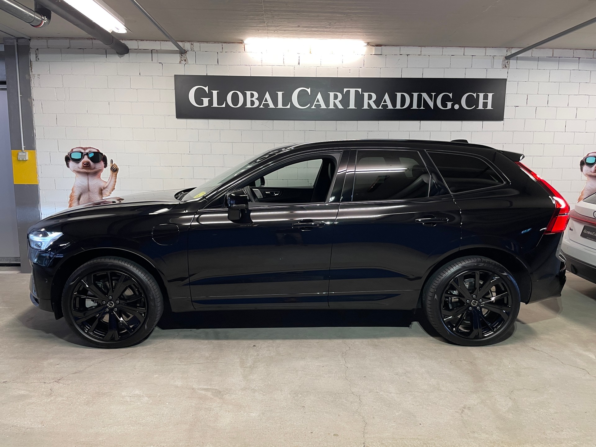 VOLVO XC60 T6 eAWD PluginHybrid Ultra Black Geartronic-image-2