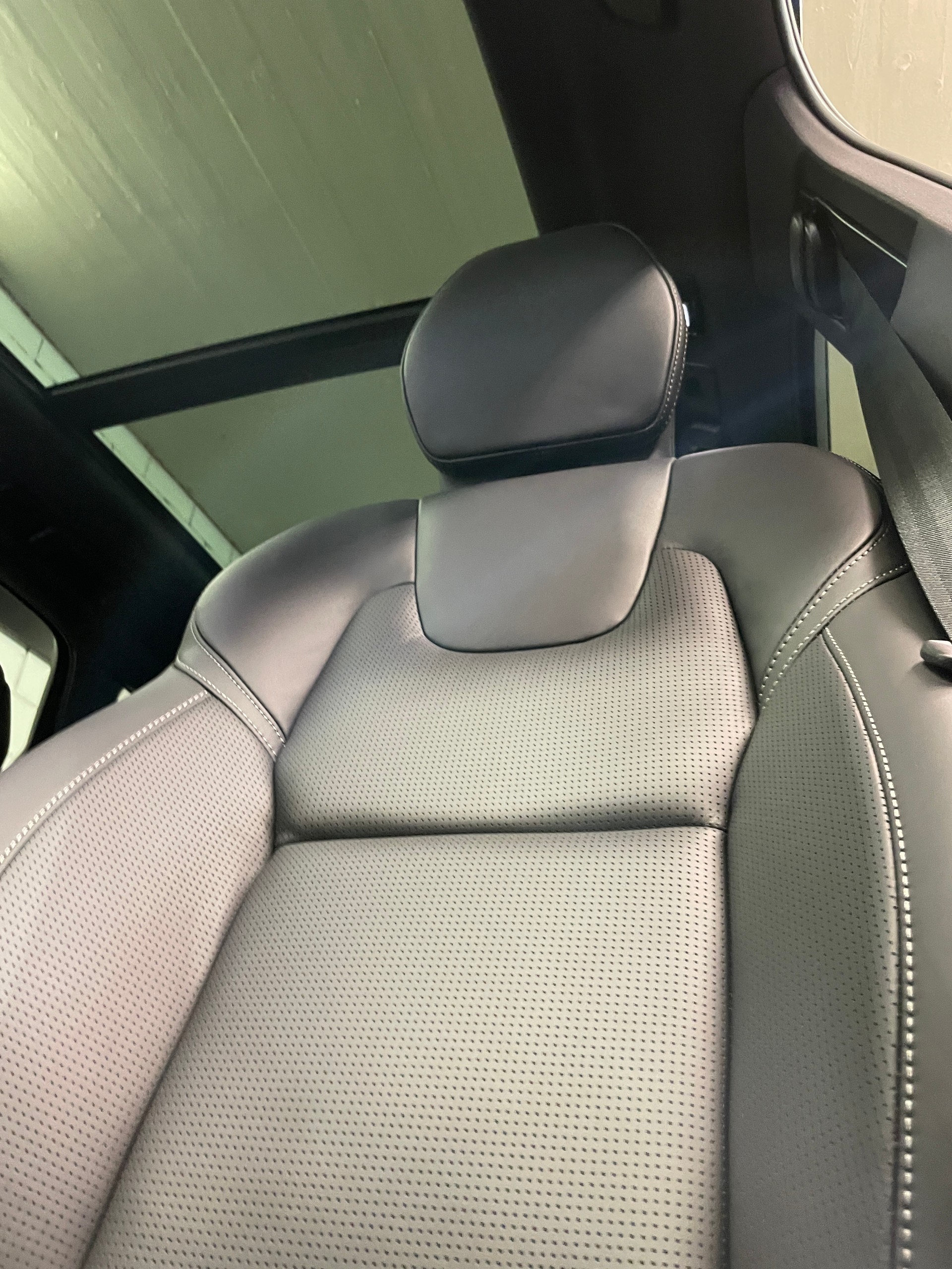 VOLVO XC60 T6 eAWD PluginHybrid Ultra Black Geartronic-image-10